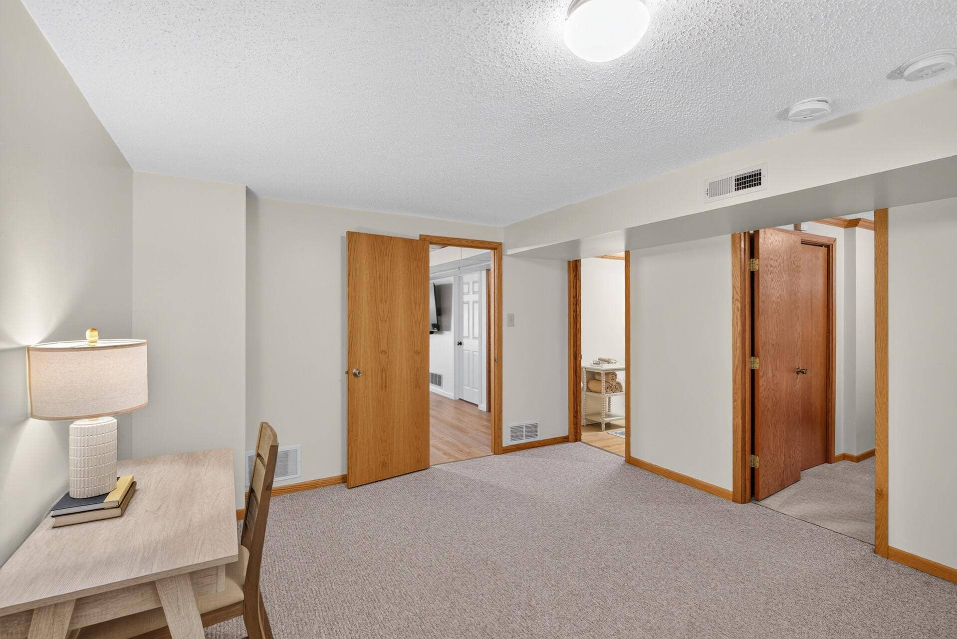 1938 Edgerton Street, Maplewood, MN 55117 1938 Edgerton Street, Maplewood, MN 55117