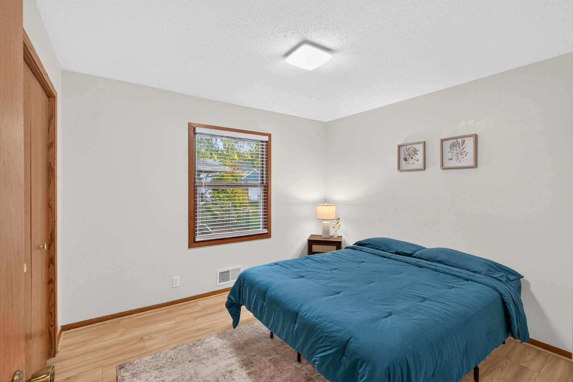 1938 Edgerton Street, Maplewood, MN 55117 1938 Edgerton Street, Maplewood, MN 55117