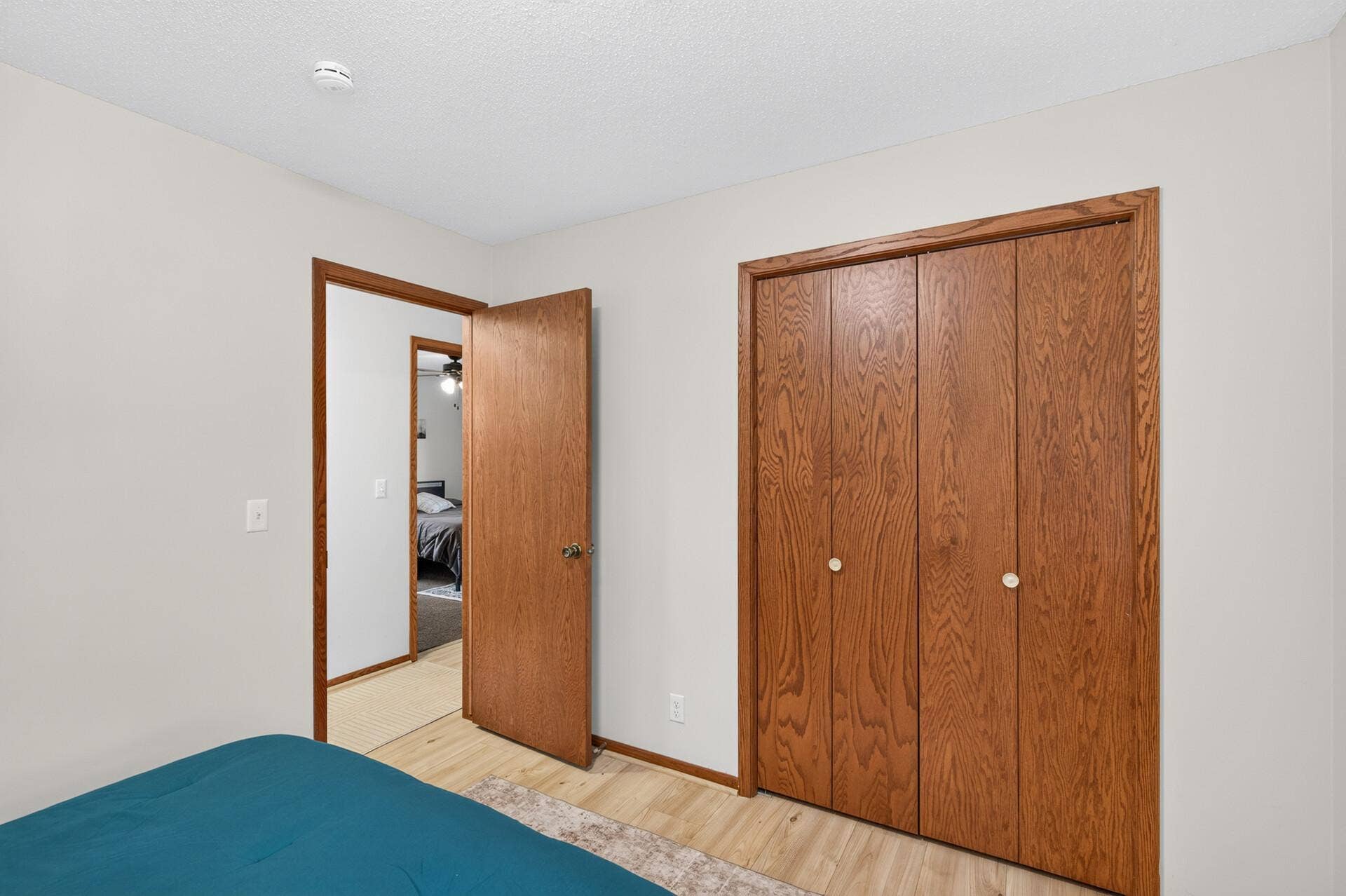 1938 Edgerton Street, Maplewood, MN 55117 1938 Edgerton Street, Maplewood, MN 55117