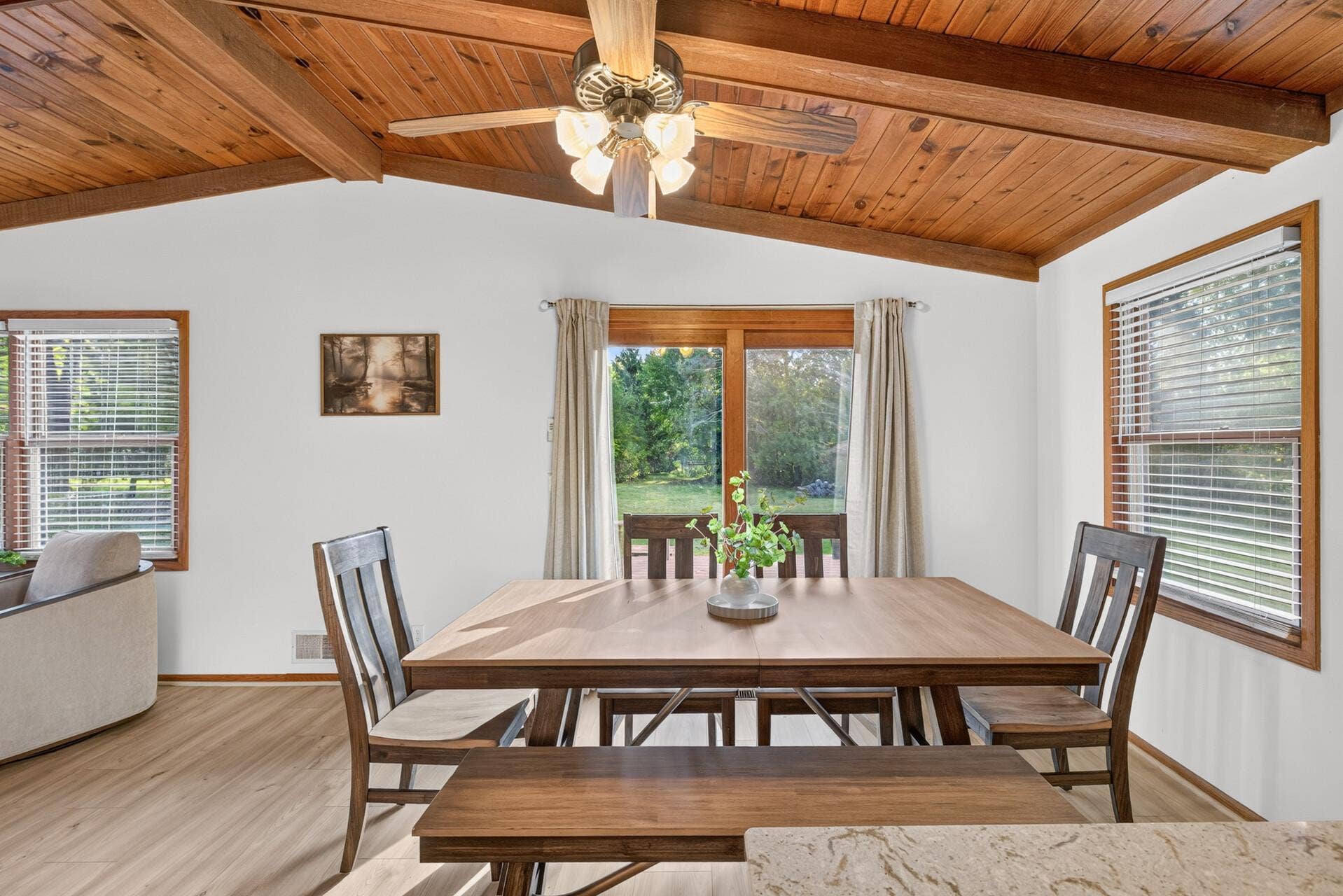 1938 Edgerton Street, Maplewood, MN 55117 1938 Edgerton Street, Maplewood, MN 55117