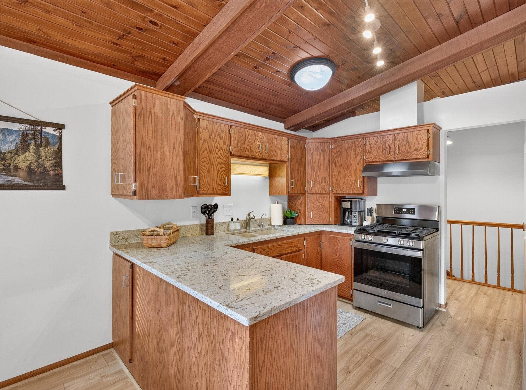 1938 Edgerton Street, Maplewood, MN 55117 1938 Edgerton Street, Maplewood, MN 55117