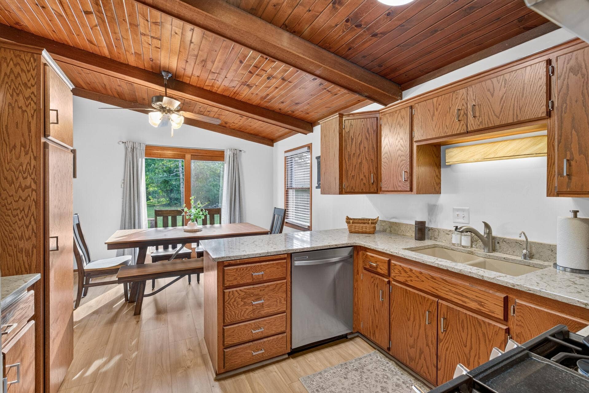 1938 Edgerton Street, Maplewood, MN 55117 1938 Edgerton Street, Maplewood, MN 55117