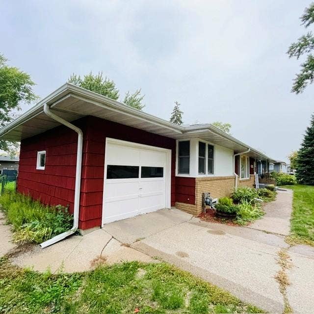 6332 Vincent Avenue S, Richfield, MN 55423 6332 Vincent Avenue S, Richfield, MN 55423