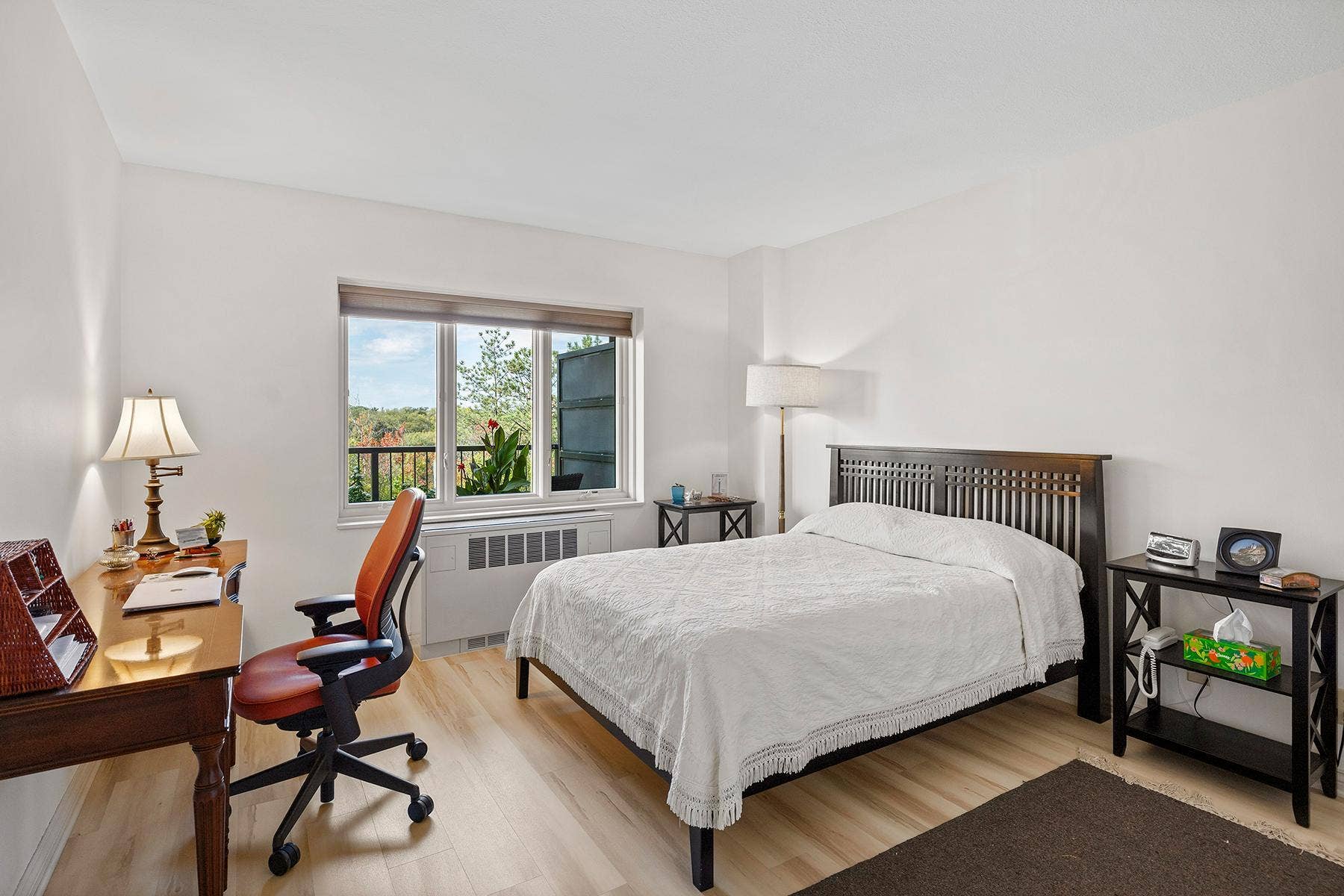 200 Mississippi River Boulevard N, #1C, 96, Saint Paul, MN 55104 Large bedroom with west treetop view.