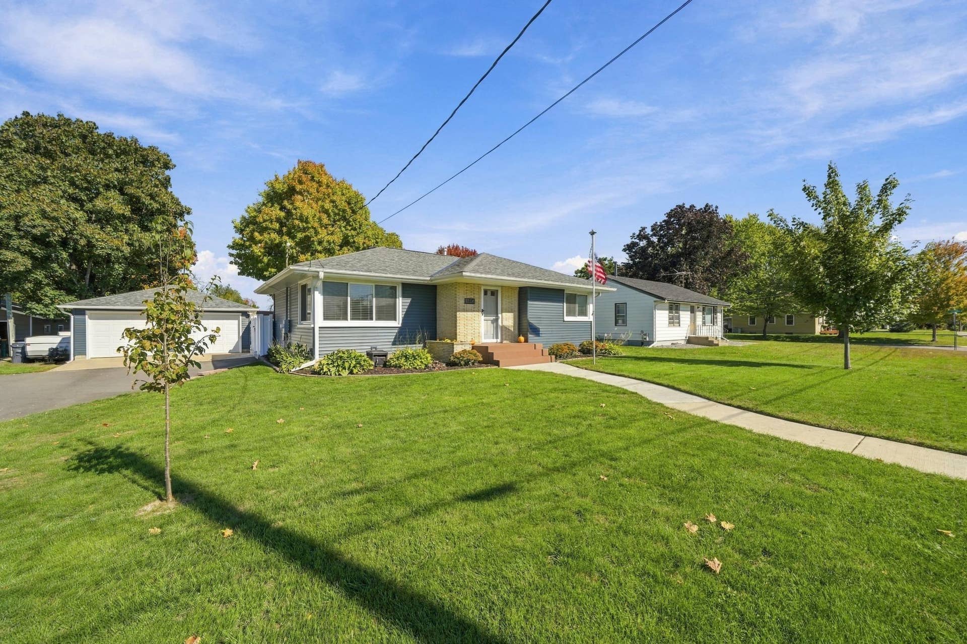 1108 Hoffman Street W, Cannon Falls, MN 55009 28-print-7IV02257.jpg