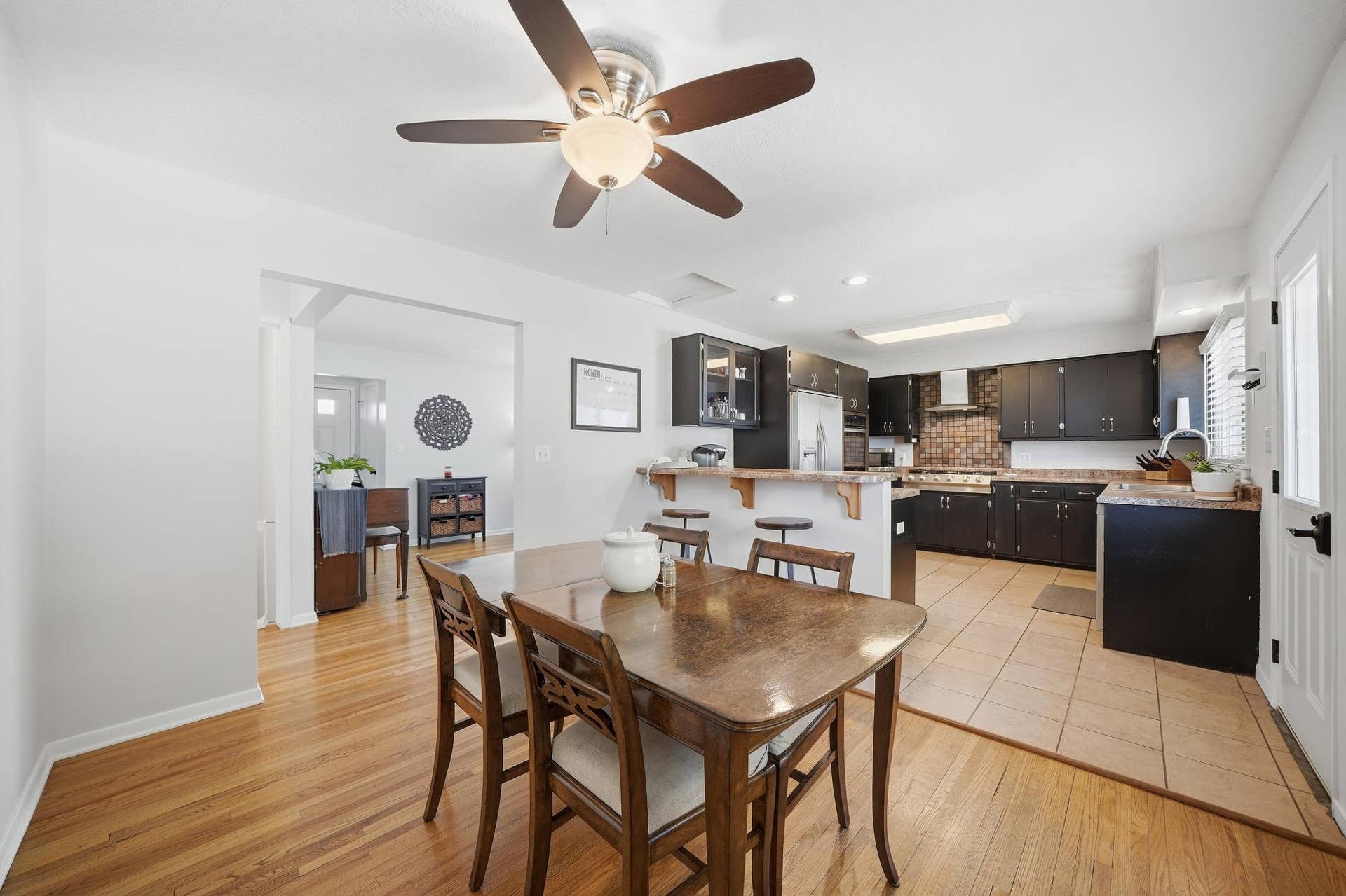 1108 Hoffman Street W, Cannon Falls, MN 55009 7-print-7IV02147.jpg