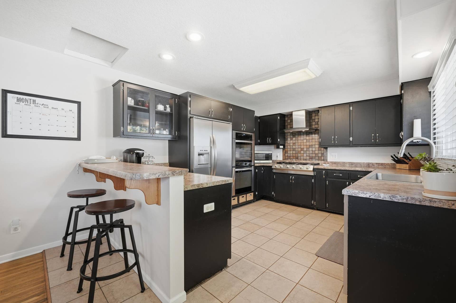 1108 Hoffman Street W, Cannon Falls, MN 55009 8-print-7IV02152.jpg