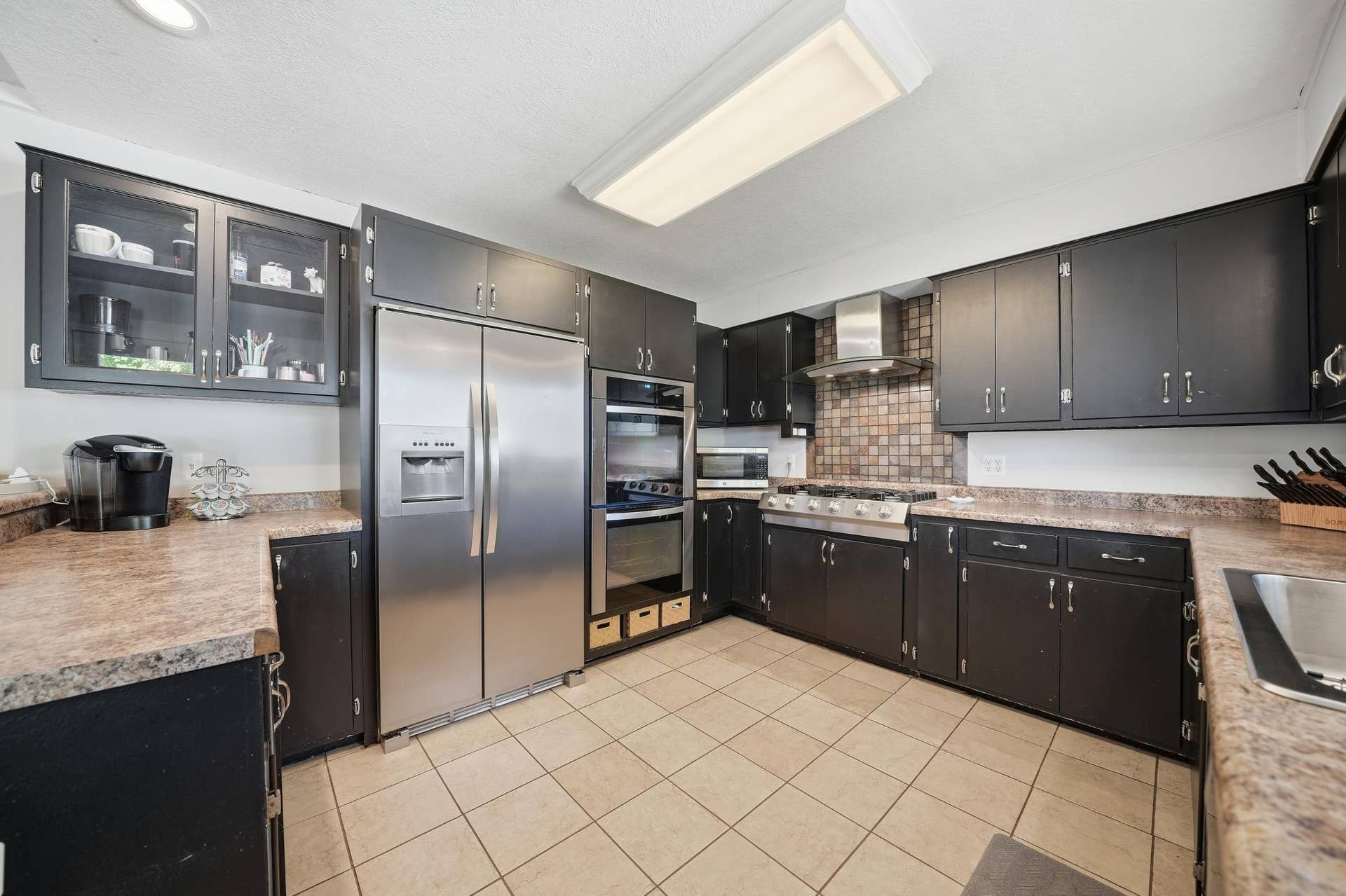 1108 Hoffman Street W, Cannon Falls, MN 55009 9-print-7IV02157.jpg