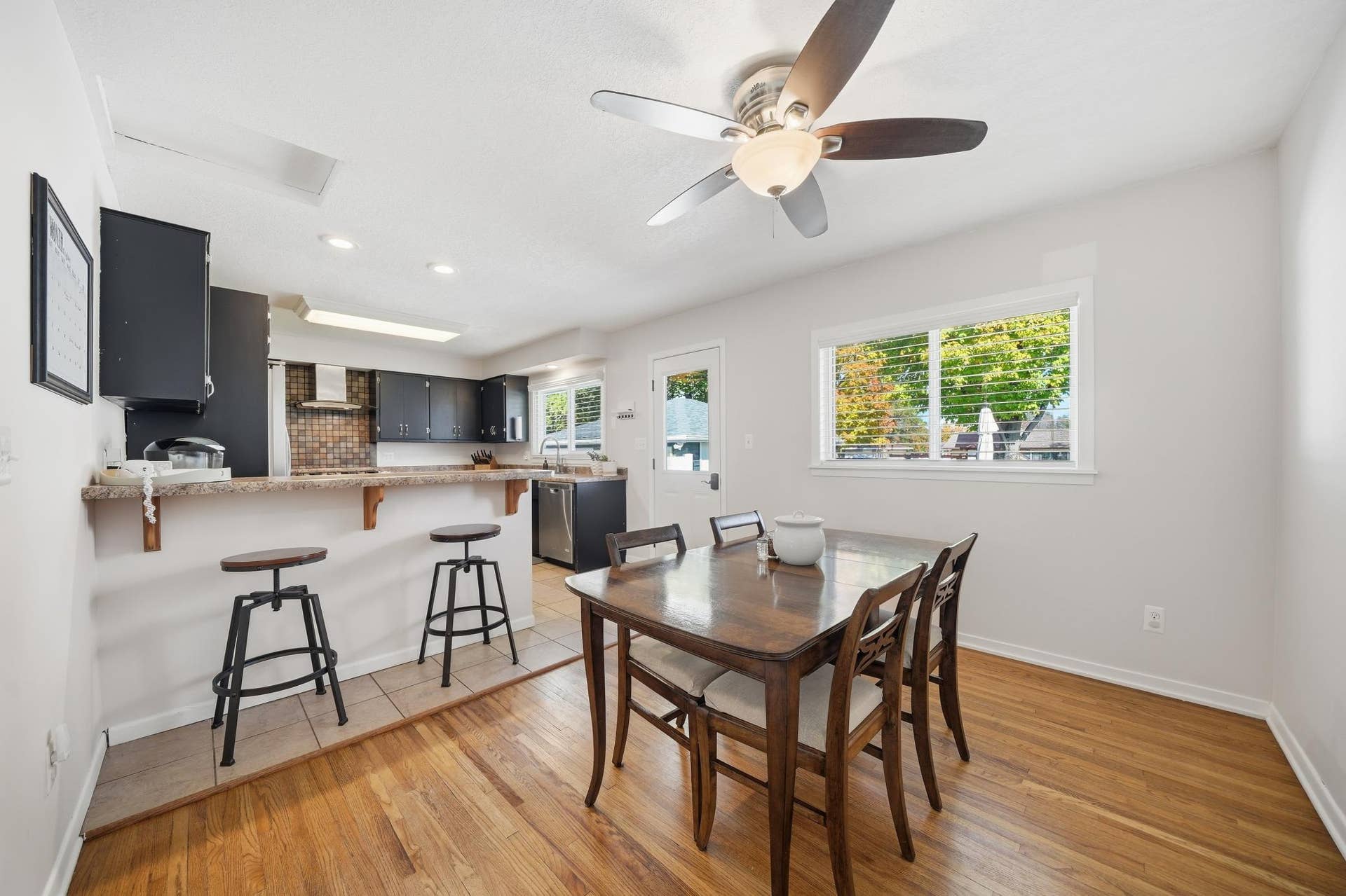 1108 Hoffman Street W, Cannon Falls, MN 55009 6-print-7IV02142.jpg