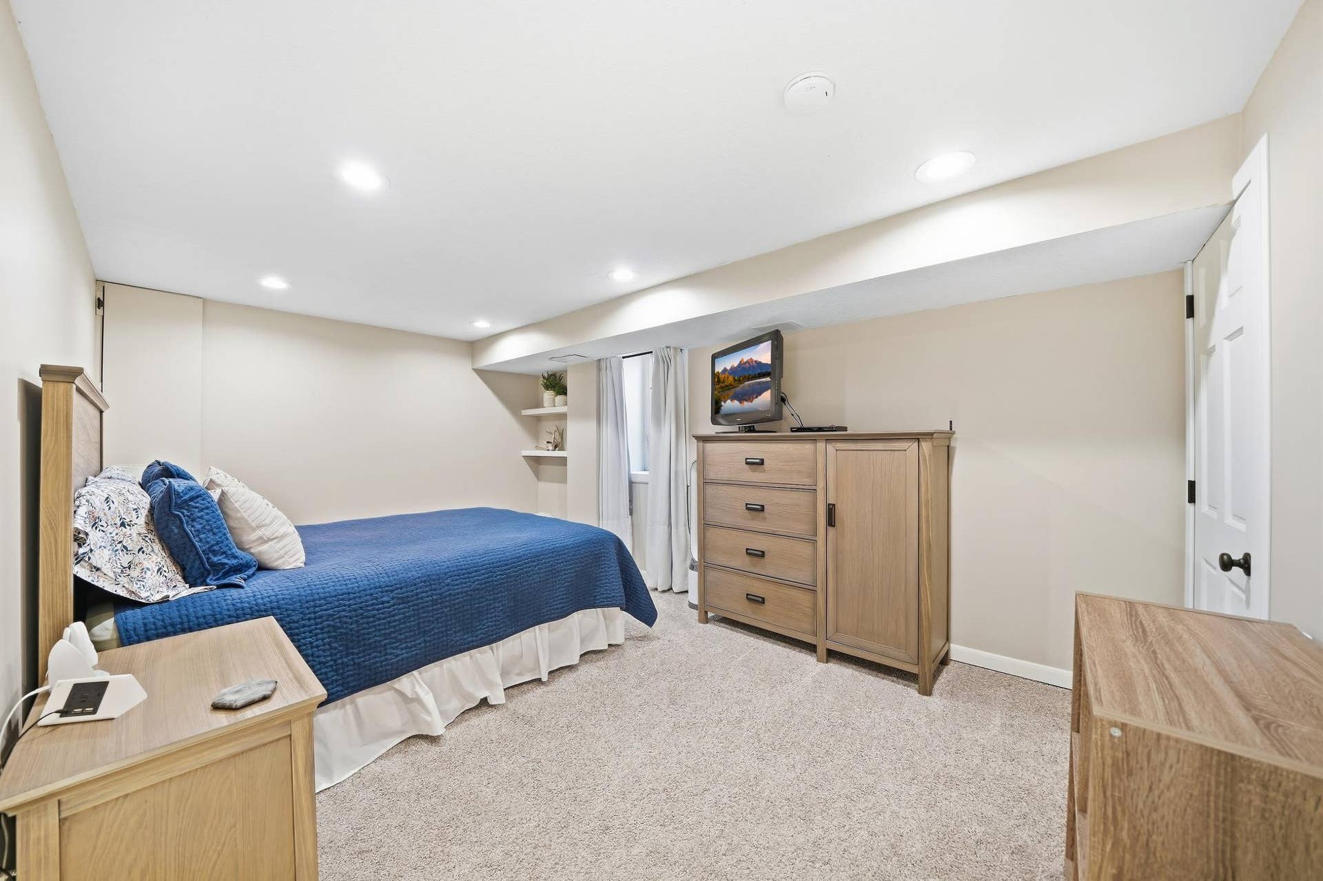 1108 Hoffman Street W, Cannon Falls, MN 55009 16-print-Tvs_1108_Hoffman_St_W_006.jpg