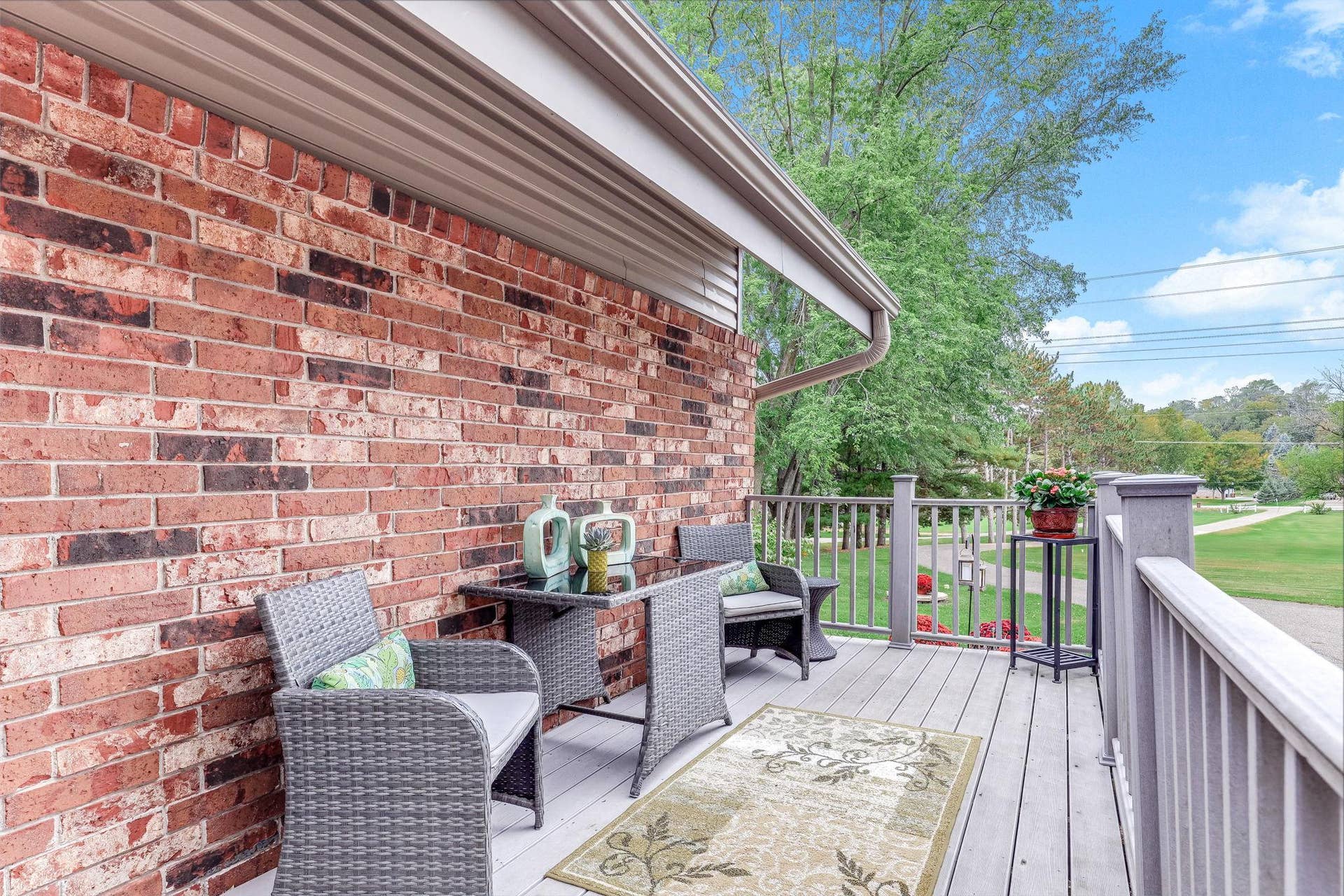 1401 Omaha Avenue N, Stillwater, MN 55082 4-web-or-mls-1401-Omaha-Ave-04.jpg