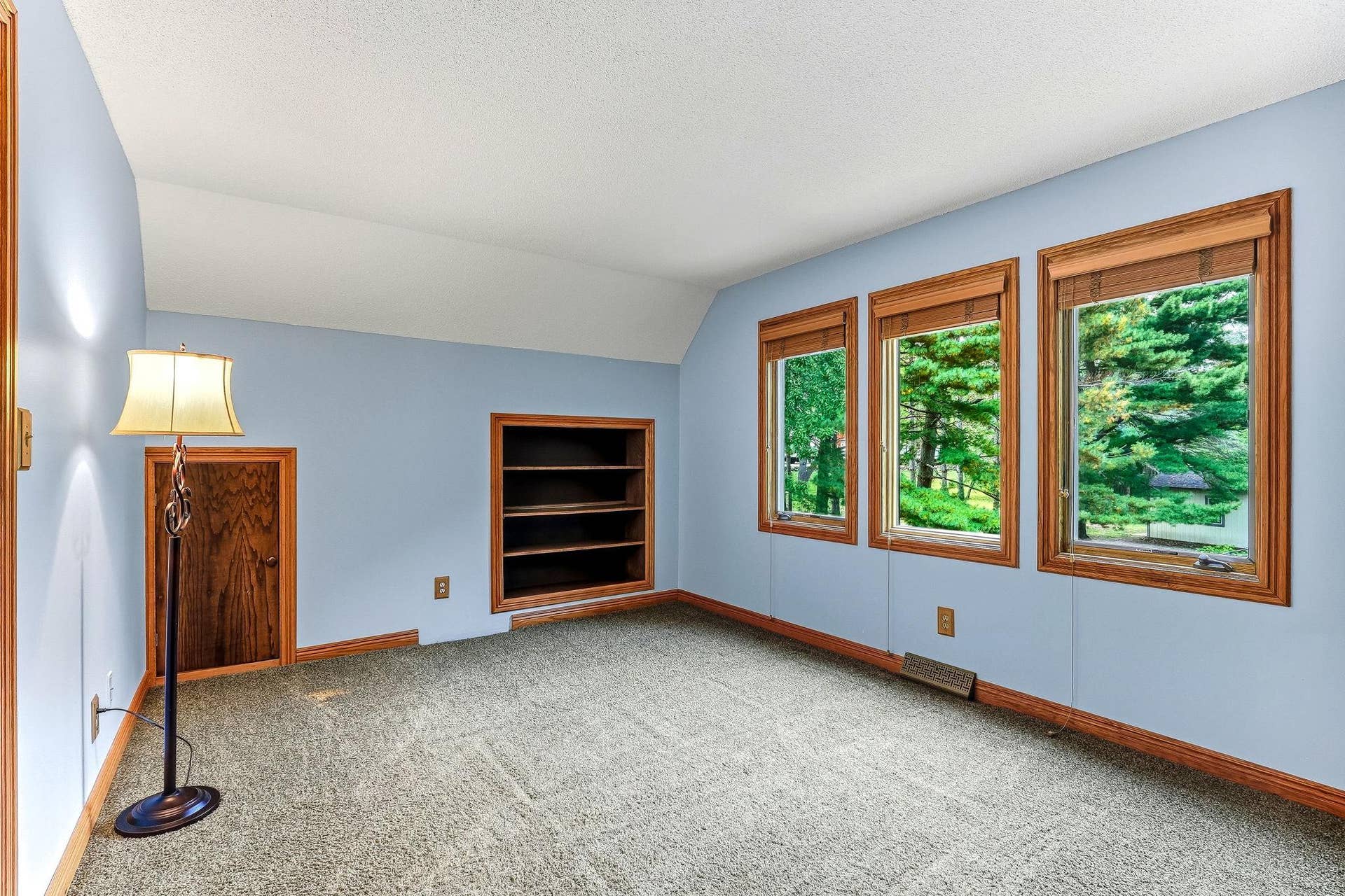 1401 Omaha Avenue N, Stillwater, MN 55082 35-web-or-mls-1401-Omaha-Ave-35.jpg
