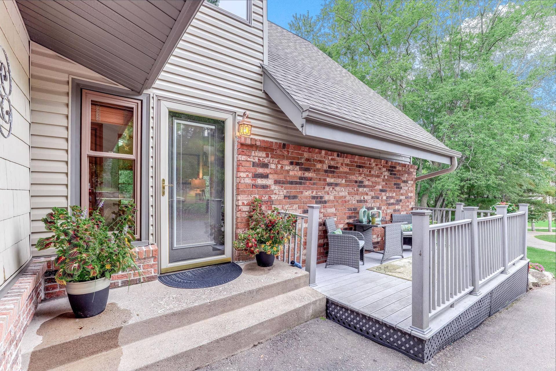 1401 Omaha Avenue N, Stillwater, MN 55082 3-web-or-mls-1401-Omaha-Ave-03.jpg
