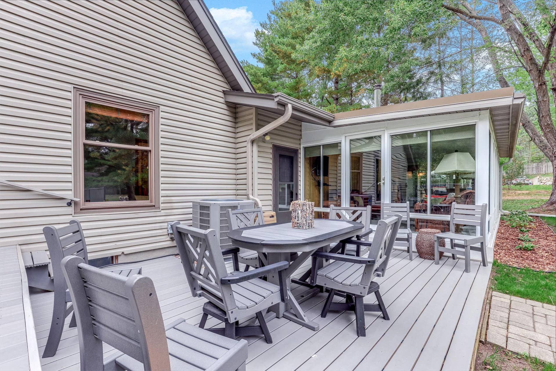 1401 Omaha Avenue N, Stillwater, MN 55082 54-web-or-mls-1401-Omaha-Ave-54.jpg