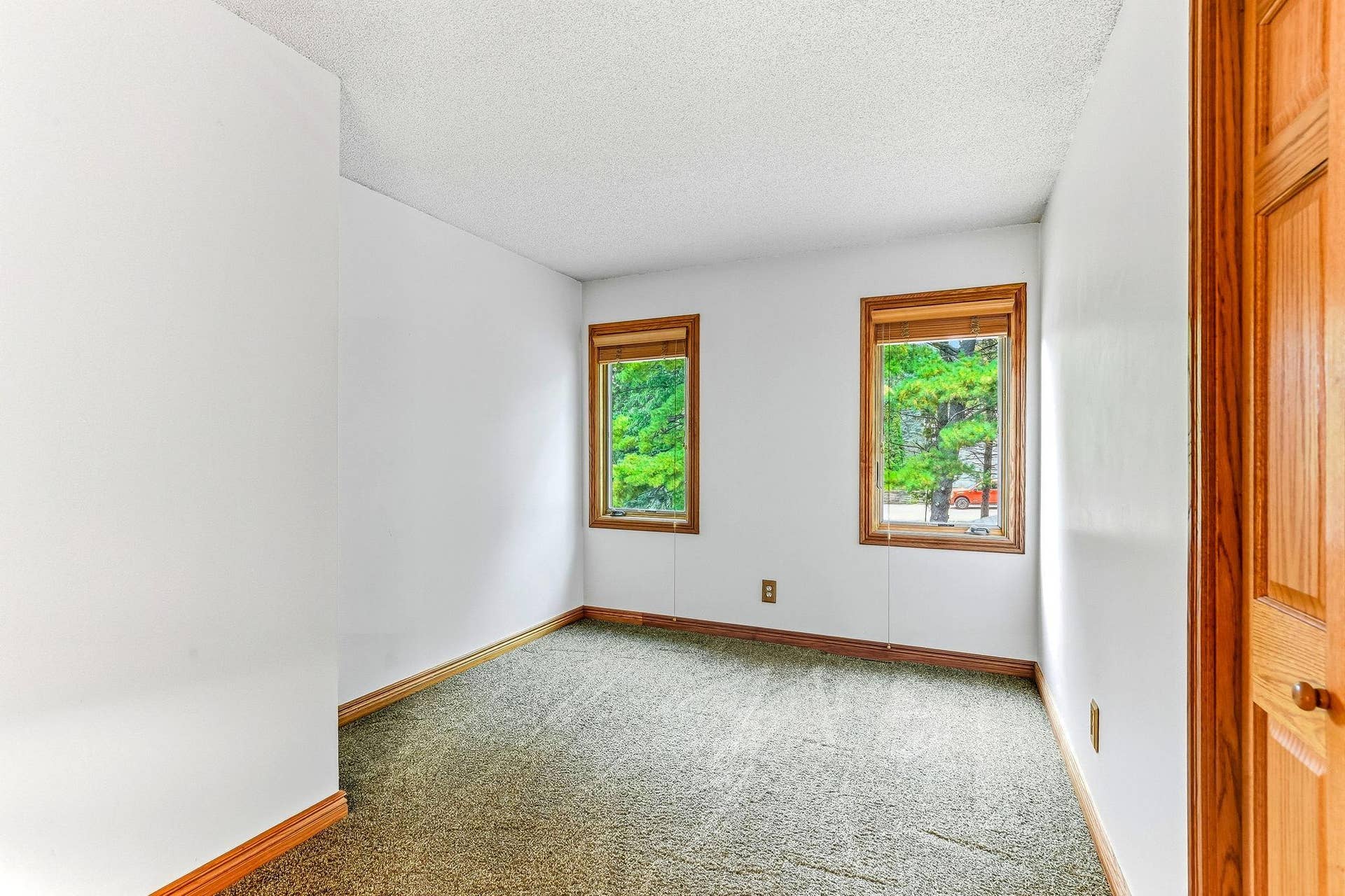 1401 Omaha Avenue N, Stillwater, MN 55082 37-web-or-mls-1401-Omaha-Ave-37.jpg