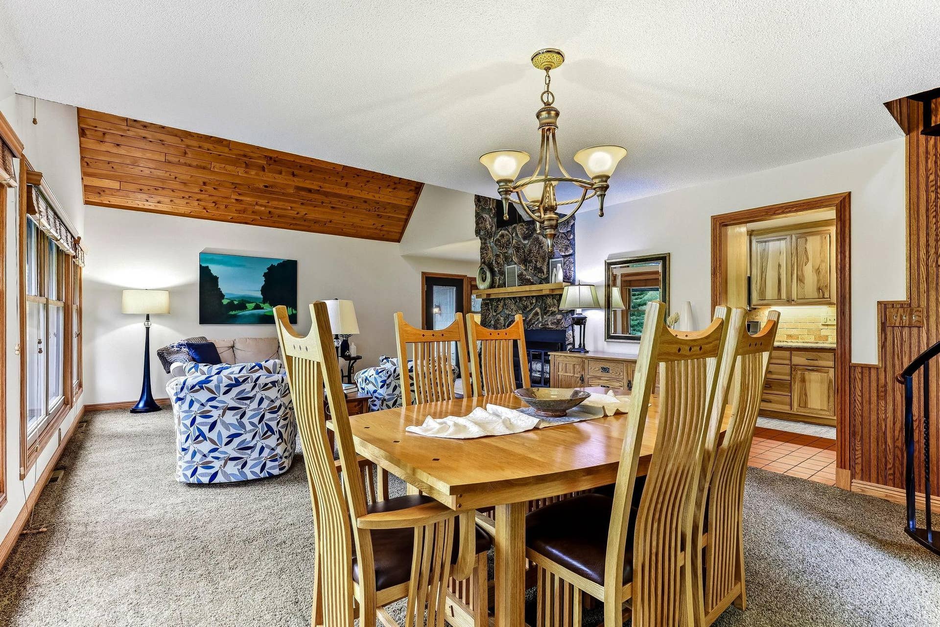 1401 Omaha Avenue N, Stillwater, MN 55082 12-web-or-mls-1401-Omaha-Ave-12.jpg