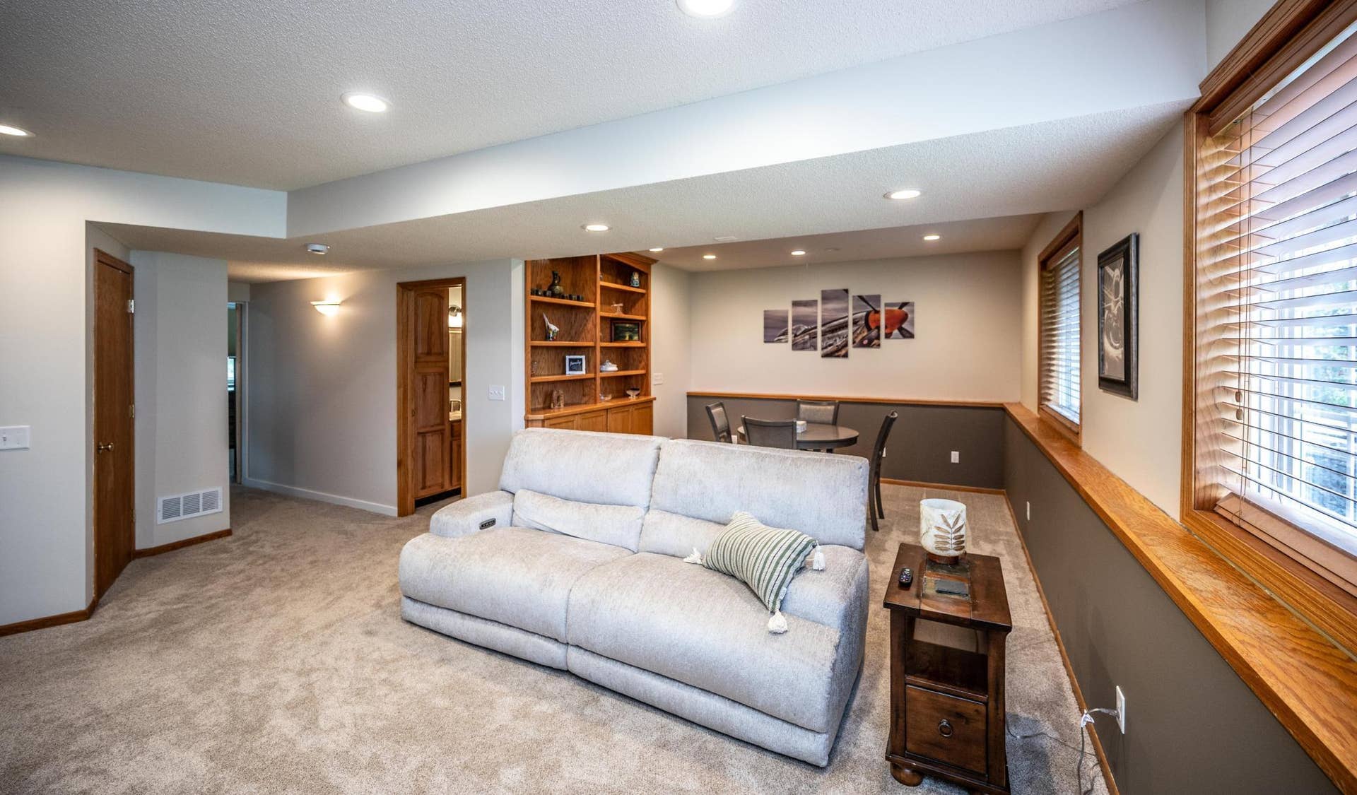 1107 Walnut Street, Farmington, MN 55024 028-031-Family Room-4200x2464.jpg