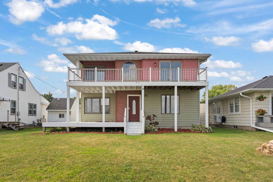 Property photo for 1821 Grandview Avenue, Red Wing, MN