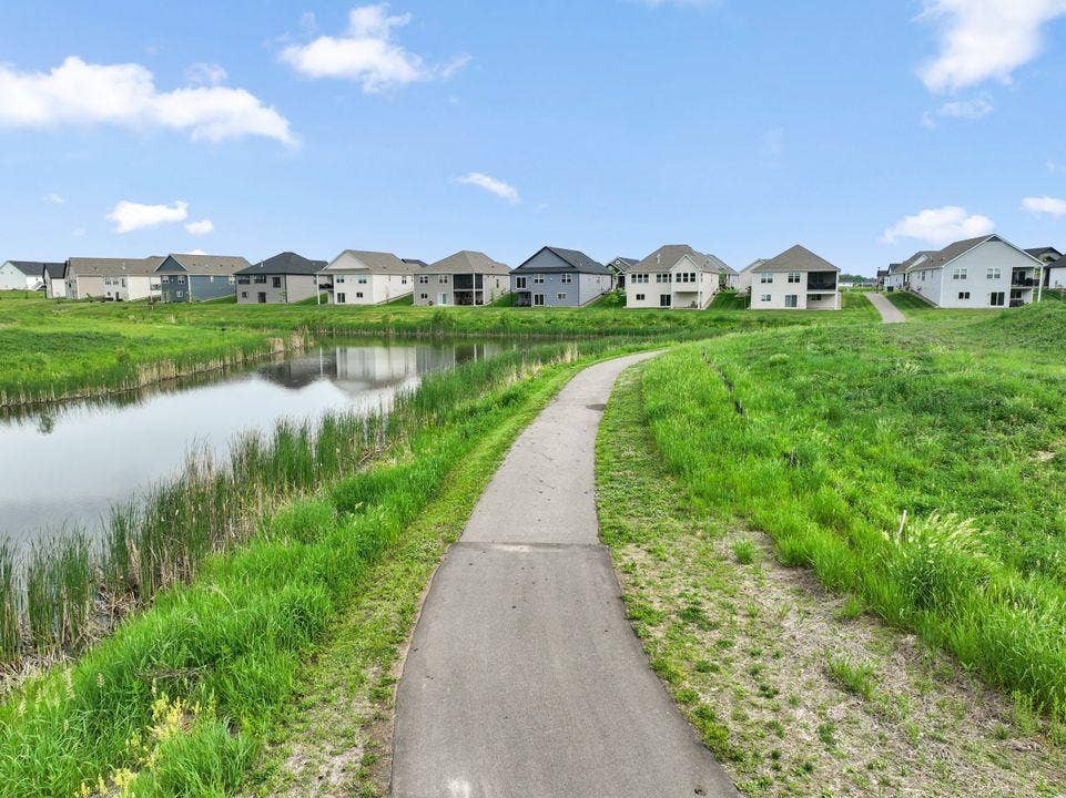 Walking Trails throughout the neighborhood