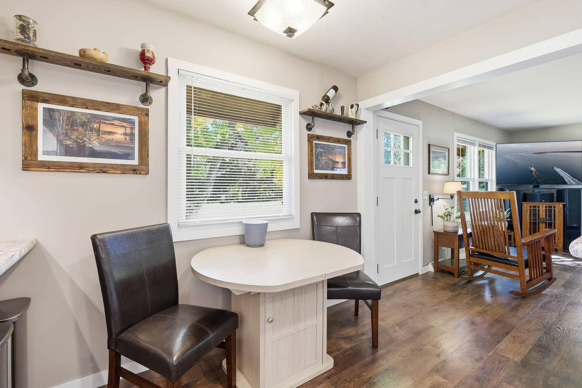 611 Central Avenue, Buffalo, MN 55313 Dining area with views to both the kitchen and living room,.