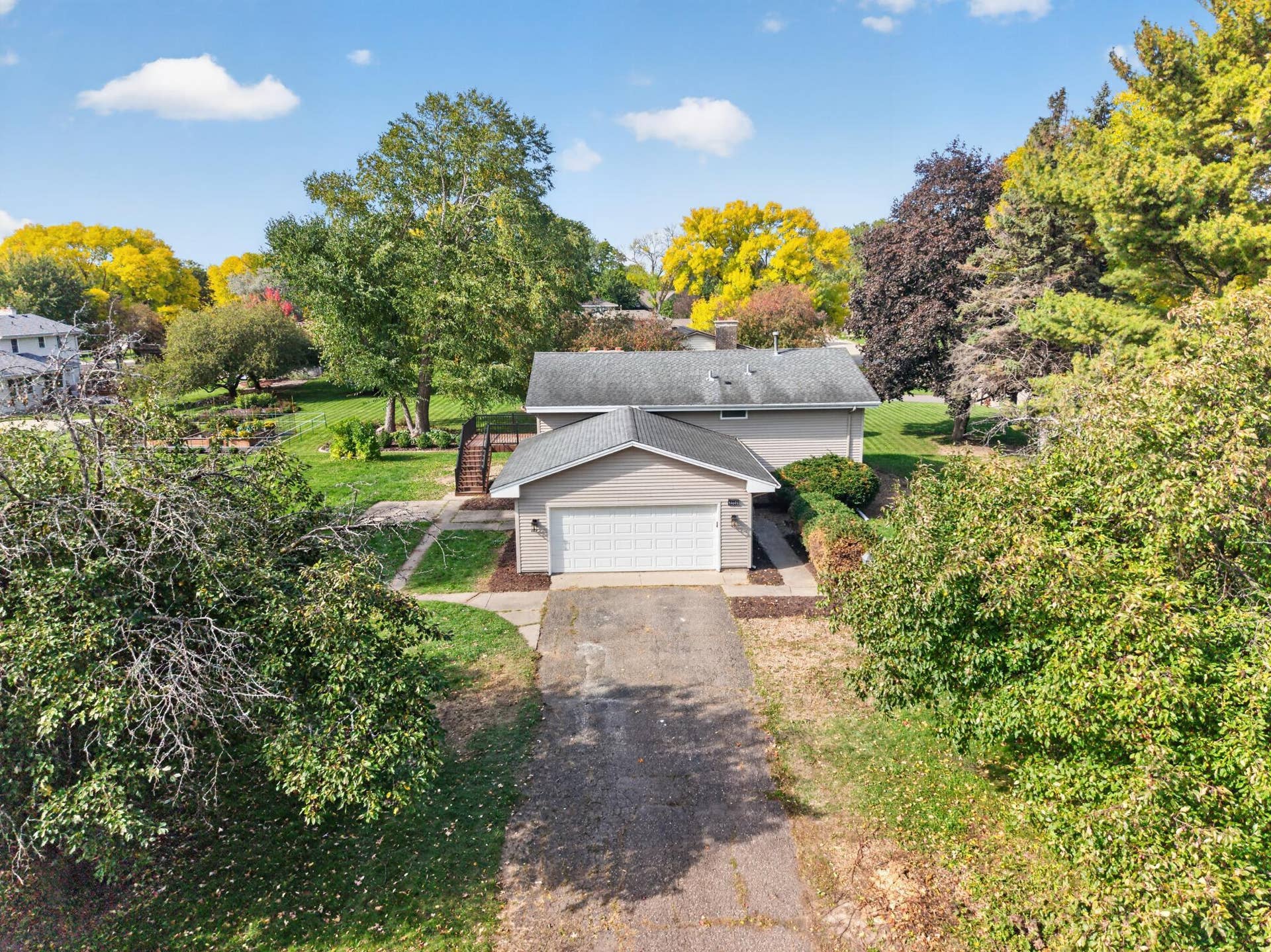 10605 Union Terrace Way N, Plymouth, MN 55441 DJI_20261006114439_0071_D.jpg