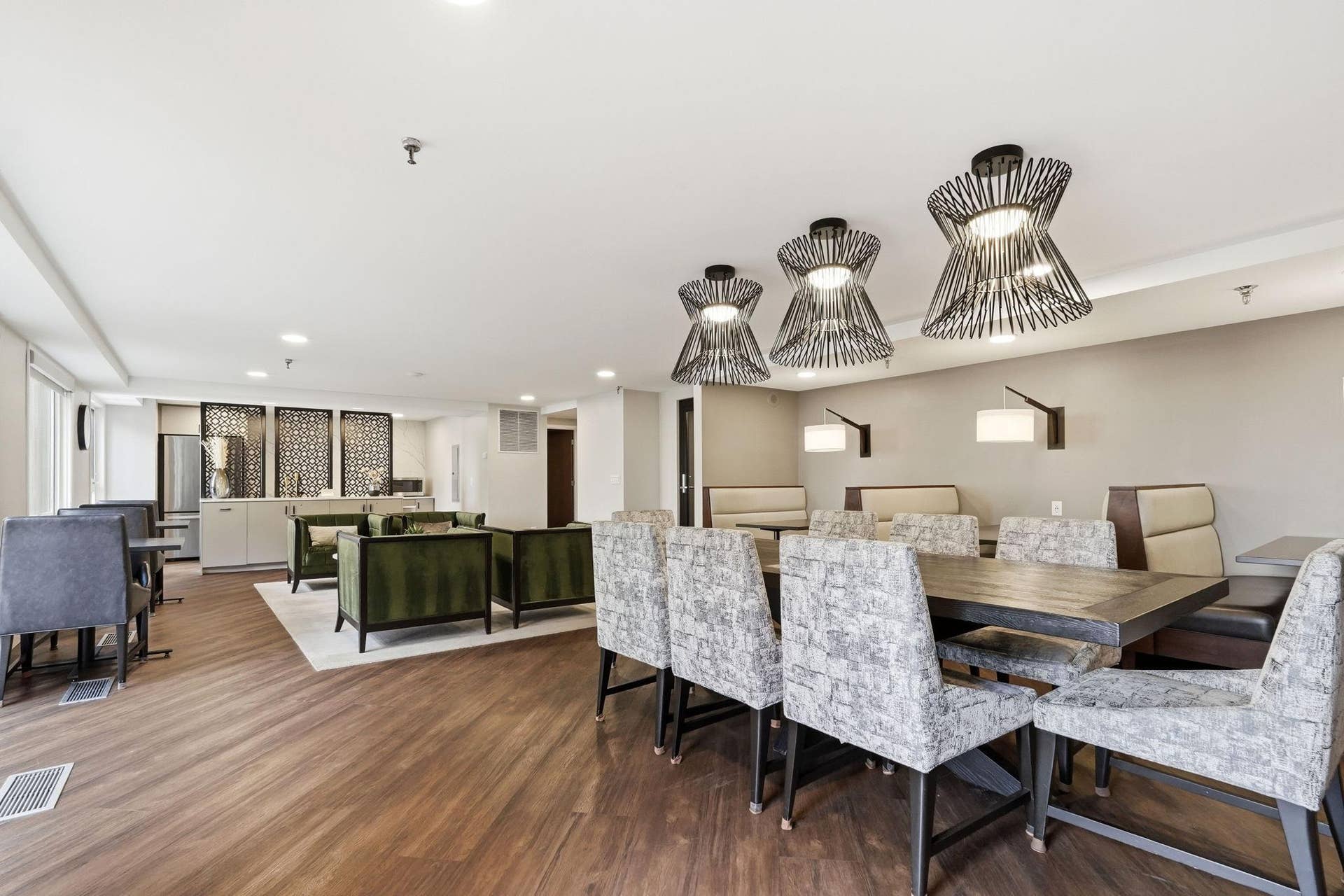 433 S 7th Street, #2113, 19, Minneapolis, MN 55415 433 S 7th Street, #2113, 19, Minneapolis, MN 55415