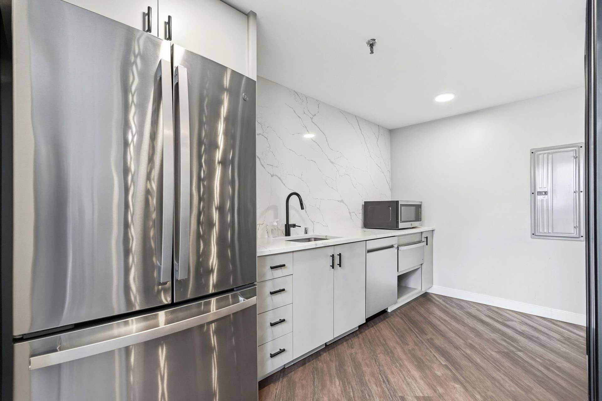 433 S 7th Street, #2113, 19, Minneapolis, MN 55415 433 S 7th Street, #2113, 19, Minneapolis, MN 55415