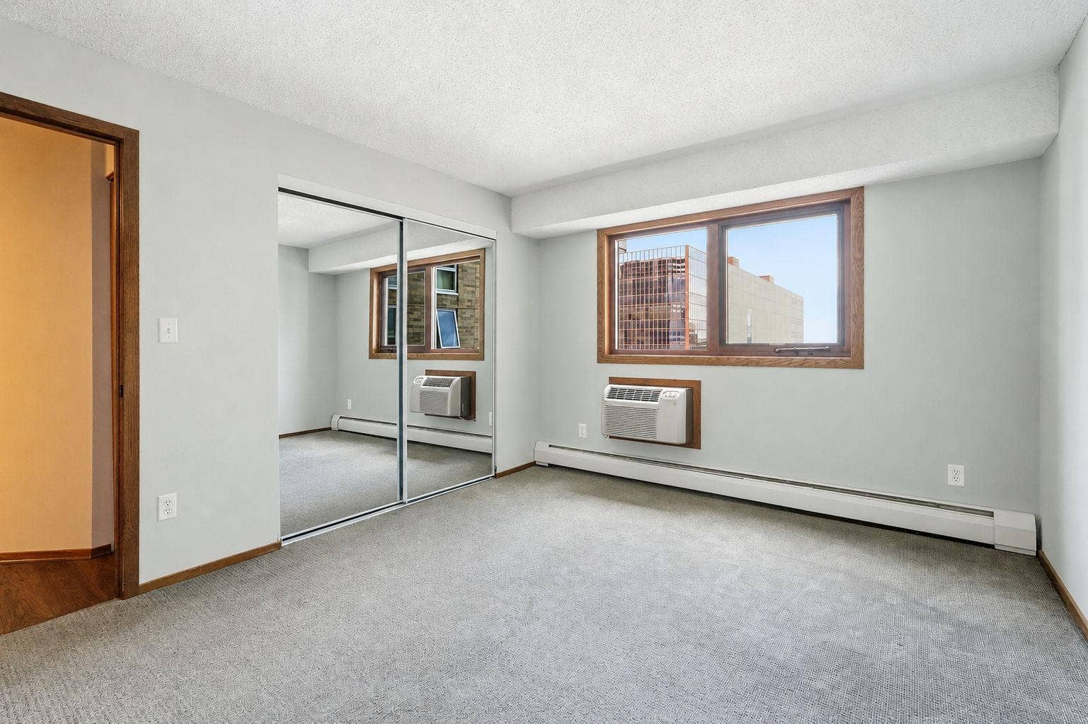 433 S 7th Street, #2113, 19, Minneapolis, MN 55415 433 S 7th Street, #2113, 19, Minneapolis, MN 55415