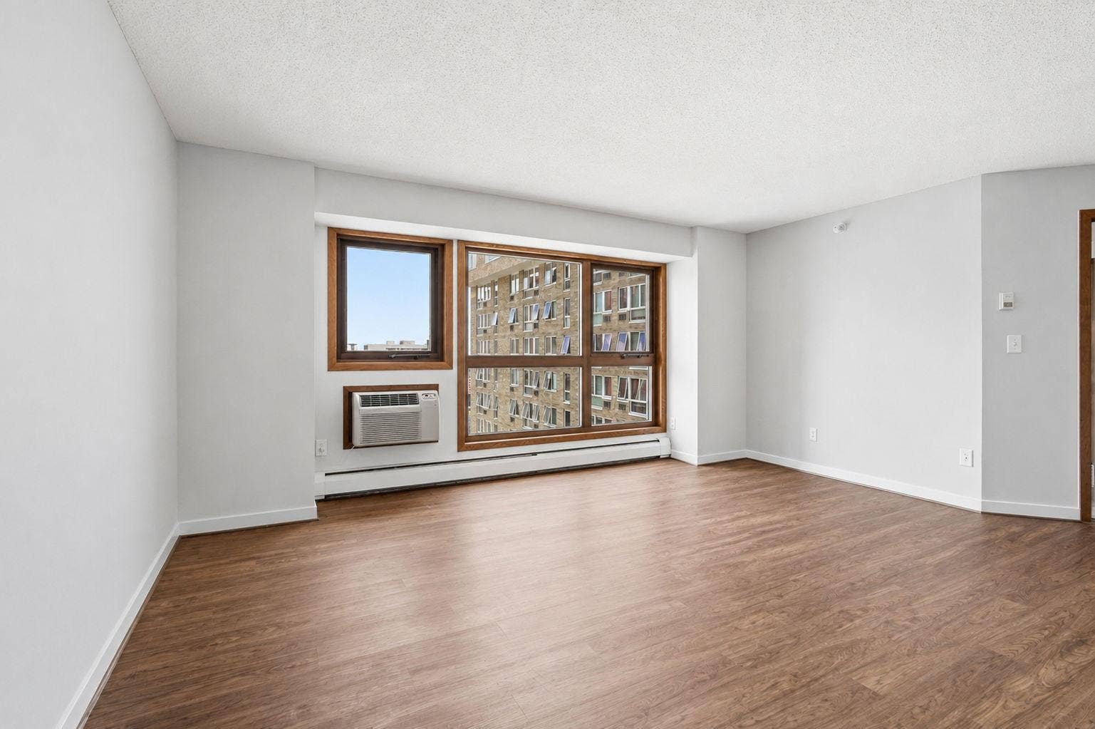 433 S 7th Street, #2113, 19, Minneapolis, MN 55415 433 S 7th Street, #2113, 19, Minneapolis, MN 55415