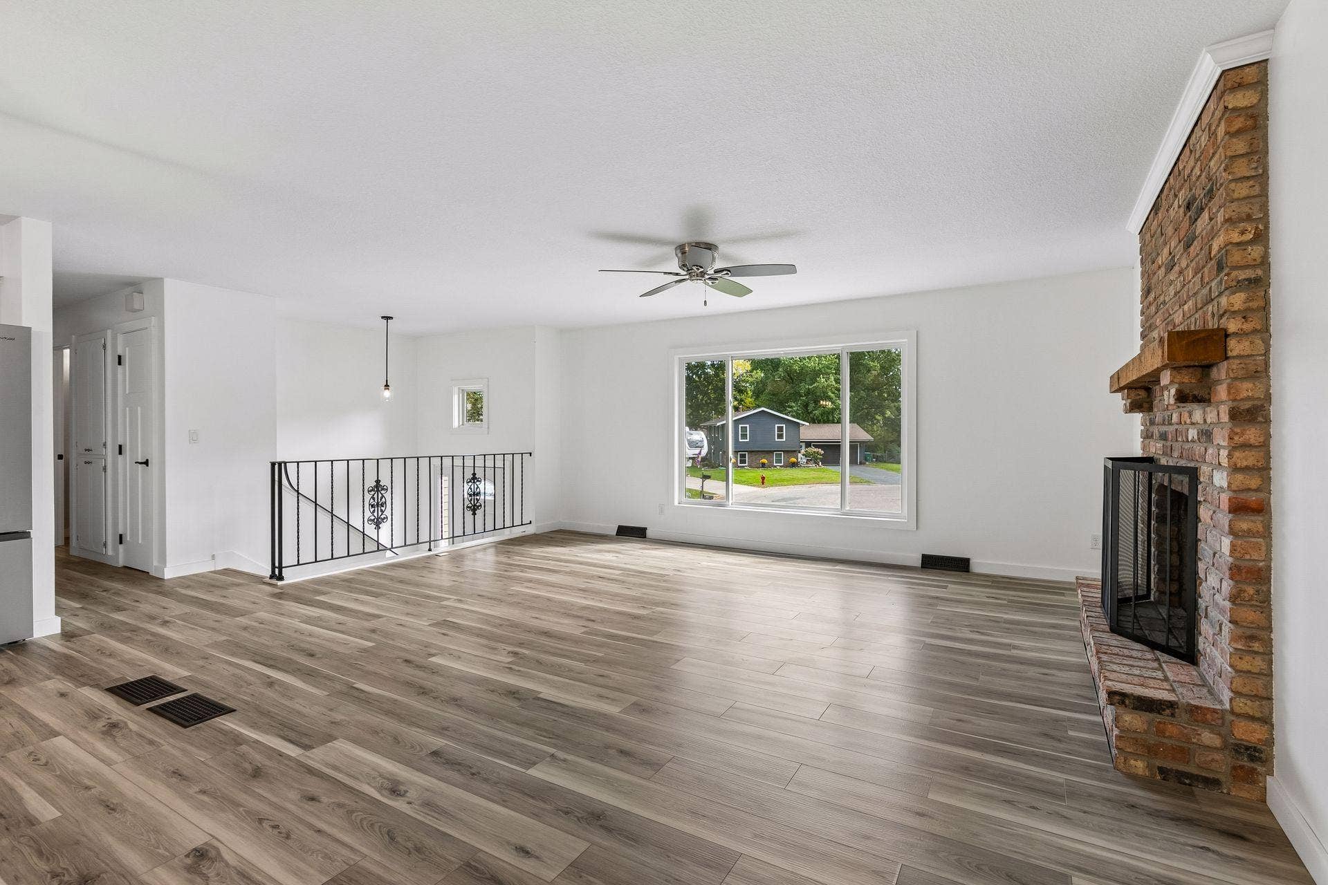 20375 Hughes Avenue W, Lakeville, MN 55044 Photo-009 (7).jpg