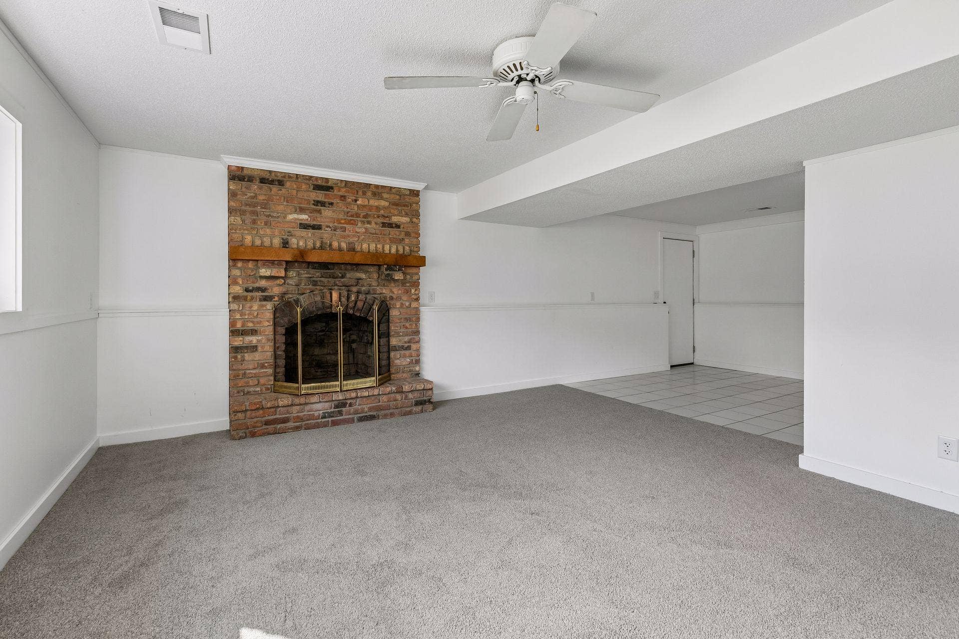 20375 Hughes Avenue W, Lakeville, MN 55044 Photo-031 (13).jpg
