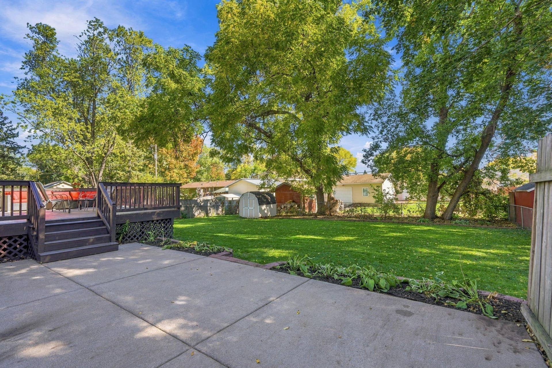 30-web-or-mls-30-6236 Orleans Ln N.jpg