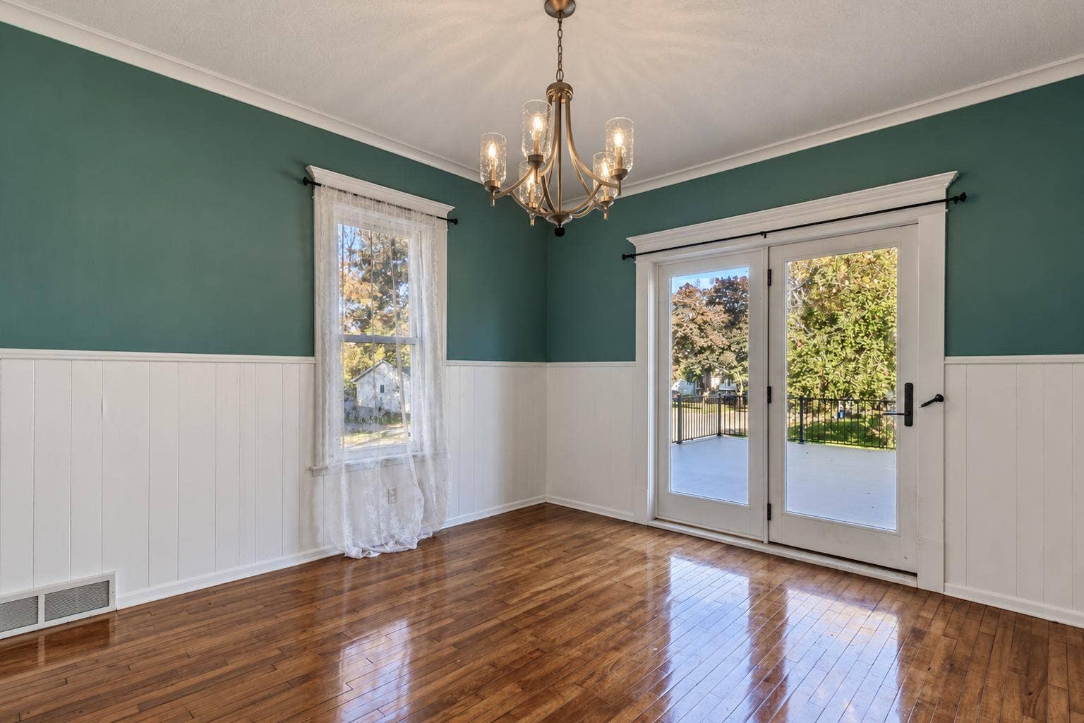 703 S Oak Avenue, Owatonna, MN 55060 16.jpg