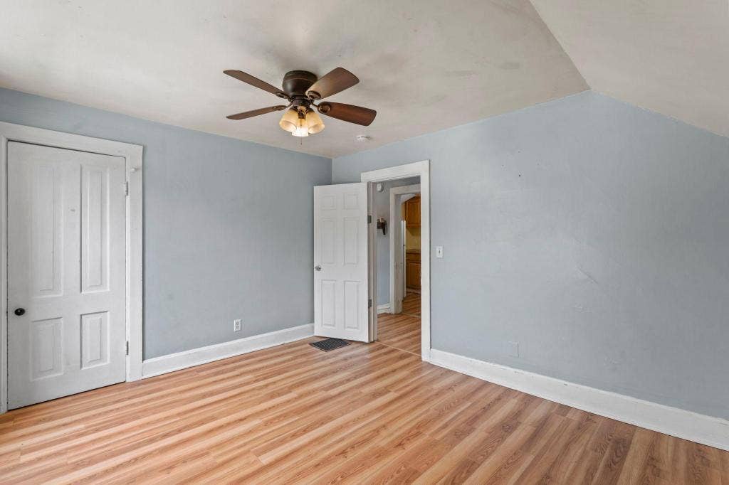 2174 8th Street, White Bear Lake, MN 55110 Upper level bedroom