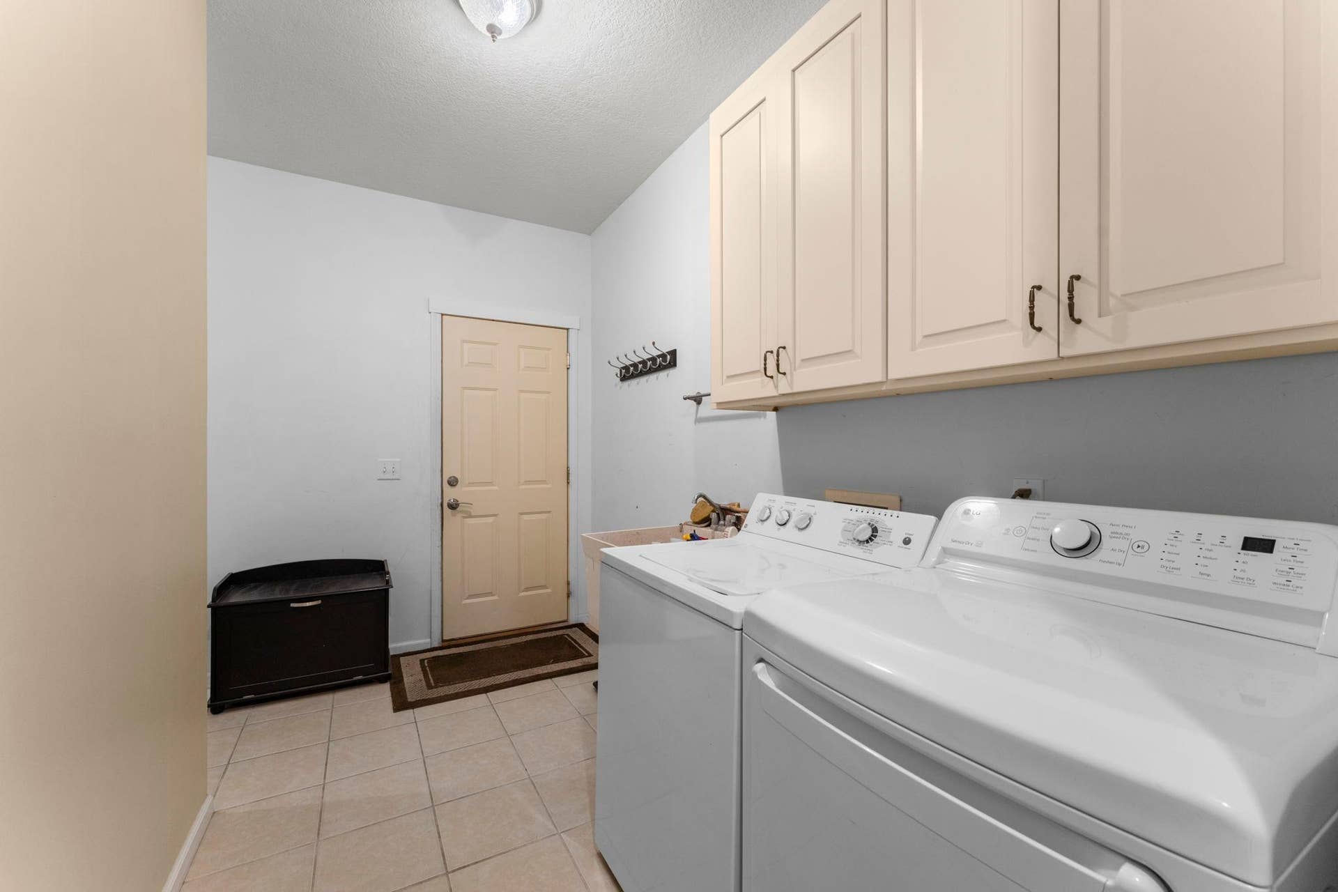 449 Roosevelt Drive, Dresser, WI 54009 Convenient Mainfloor laundry