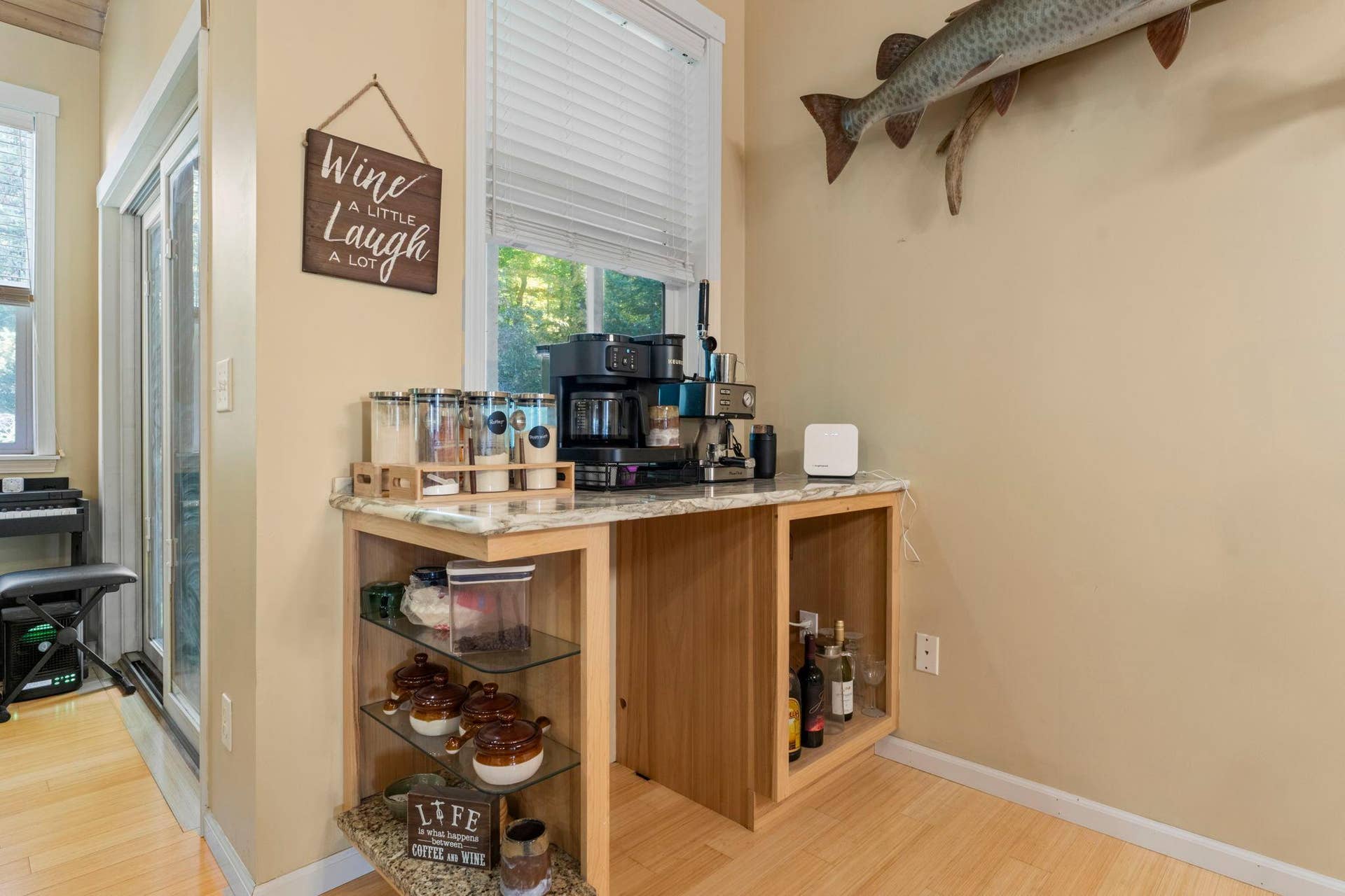 449 Roosevelt Drive, Dresser, WI 54009 Coffee station