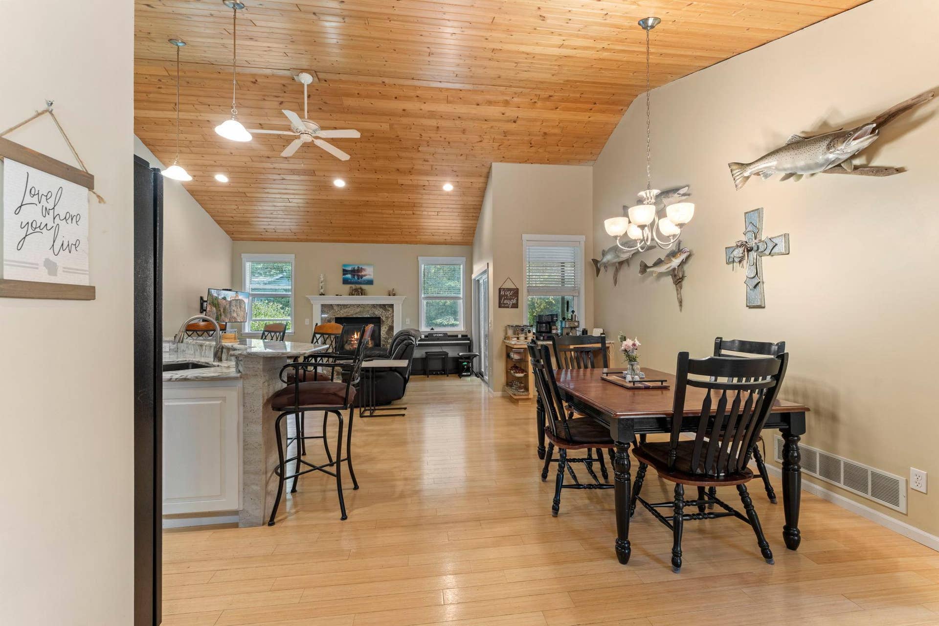 449 Roosevelt Drive, Dresser, WI 54009 Open concept