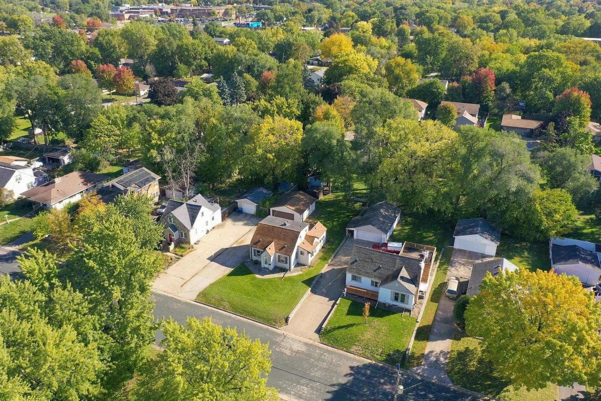 9917 Pleasant Avenue S, Bloomington, MN 55420 9917 Pleasant Avenue S, Bloomington, MN 55420