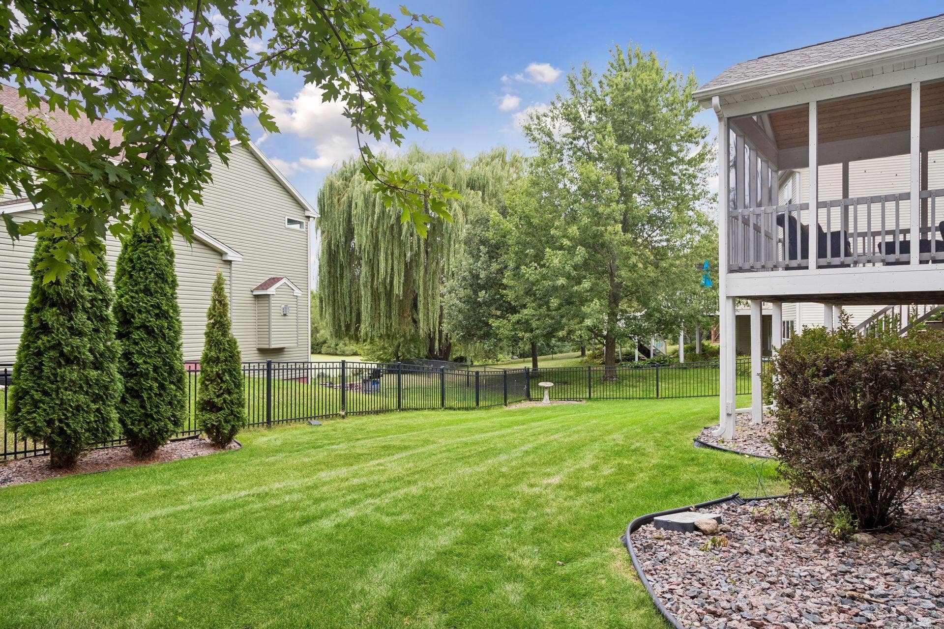 957 Lake Ridge Bay, Woodbury, MN 55129 957 Lake Ridge Bay, Woodbury, MN 55129
