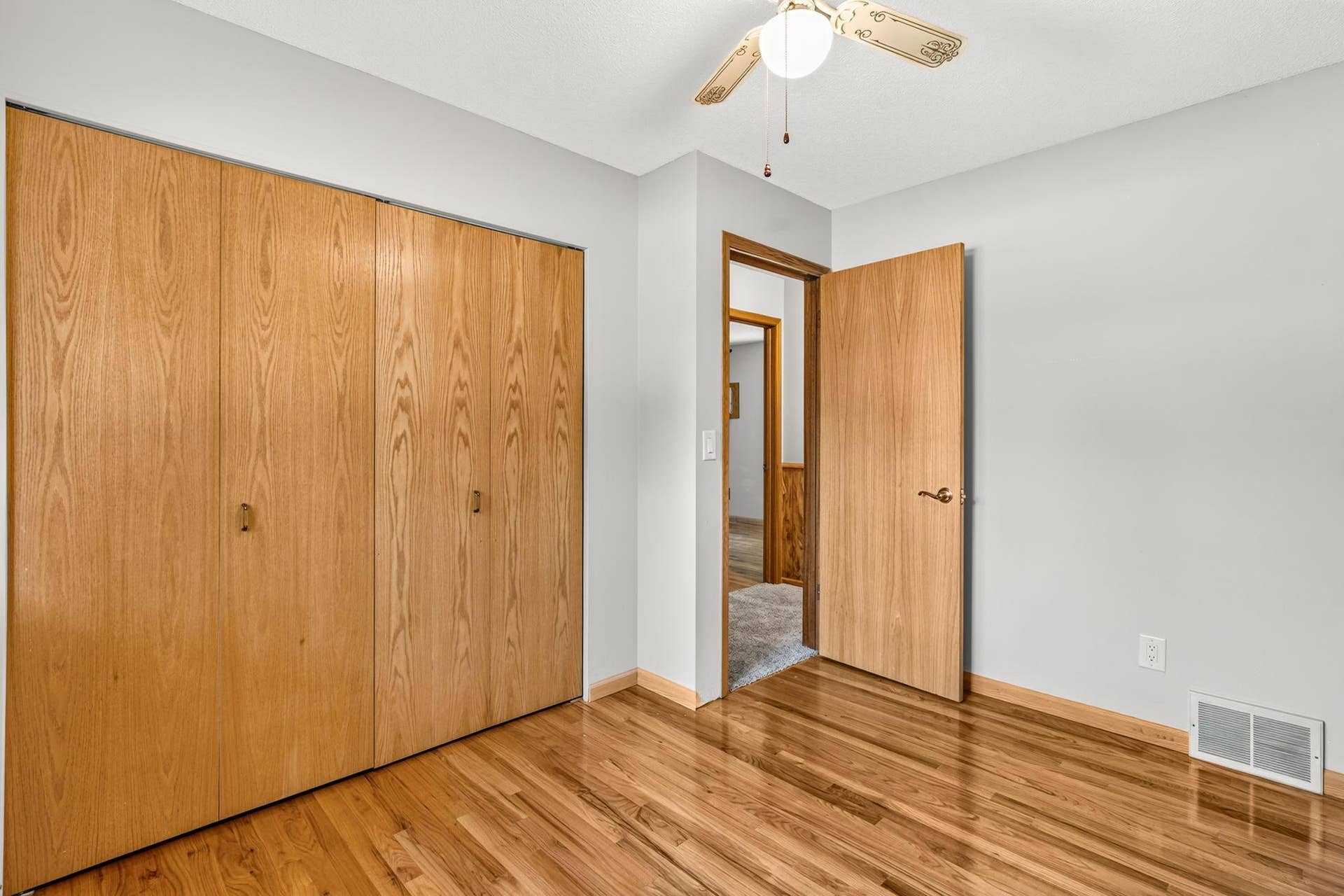 13629 Nagell Circle, Maple Grove, MN 55311 19-web-or-mls-DSC04020.jpg