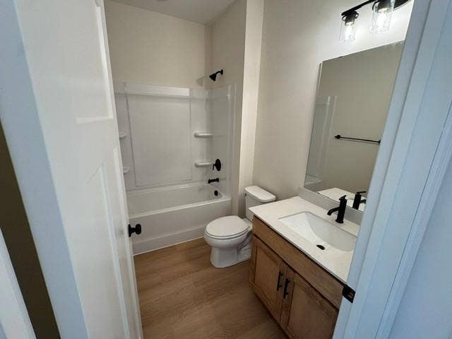 6122 158th Street N, Hugo, MN 55038 Willow II - Main Bath - Lot 60.jpg