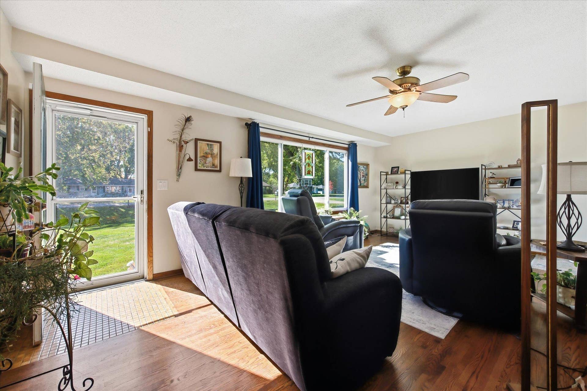 6816 Casey Parkway, Prior Lake, MN 55372 6816 Casey Parkway, Prior Lake, MN 55372