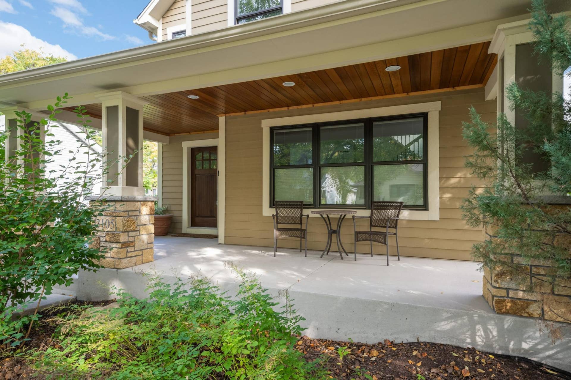 3105 44th Avenue S, 15, Minneapolis, MN 55406 The front porch is a great place to sit and visit
