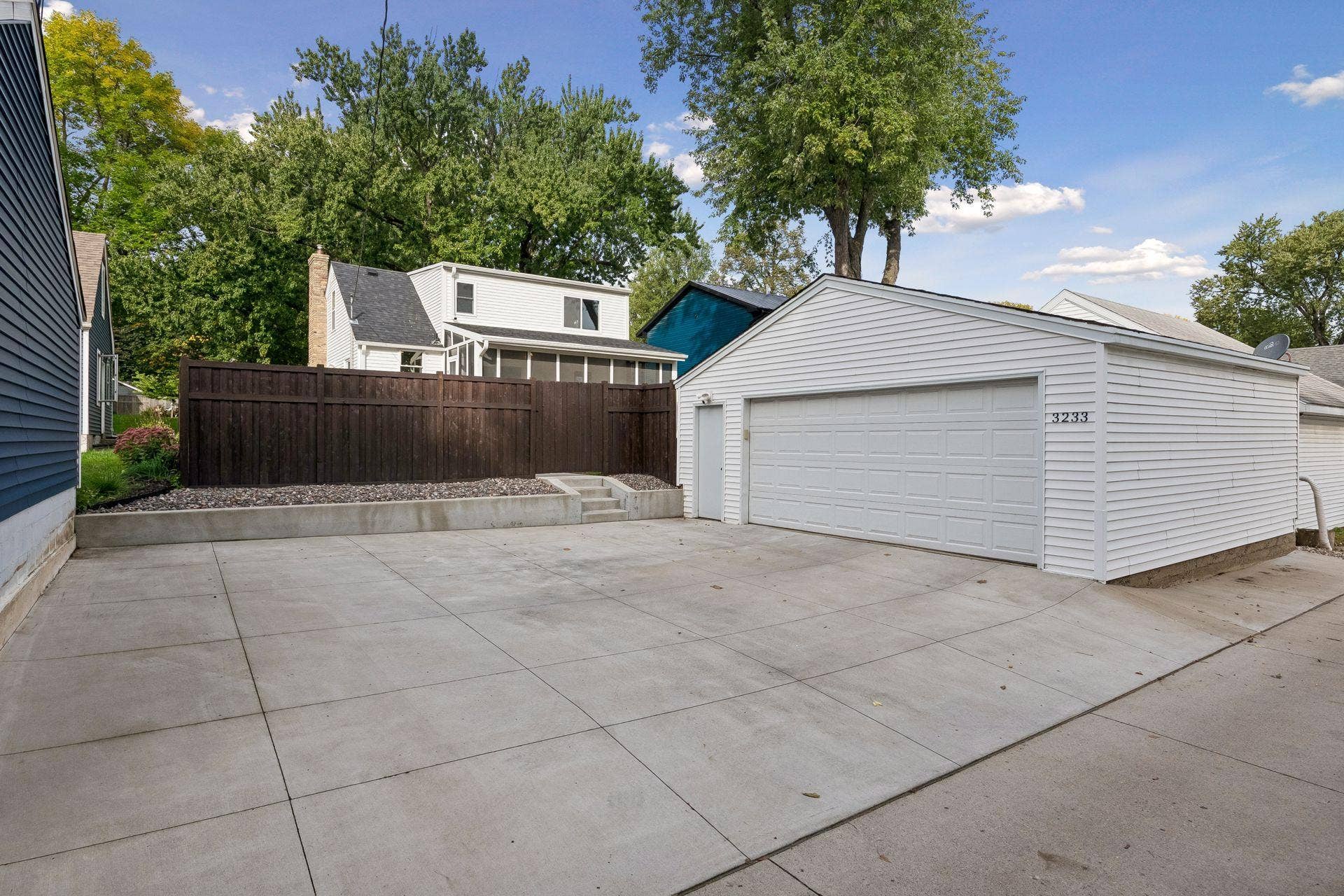3233 Edgewood Avenue S, Saint Louis Park, MN 55426 3233 Edgewood Avenue S, Saint Louis Park, MN 55426