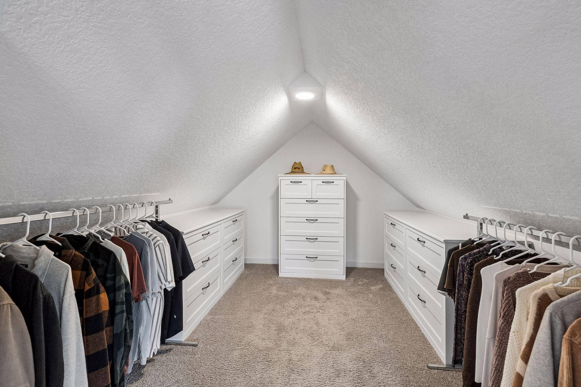 3233 Edgewood Avenue S, Saint Louis Park, MN 55426 3233 Edgewood Avenue S, Saint Louis Park, MN 55426