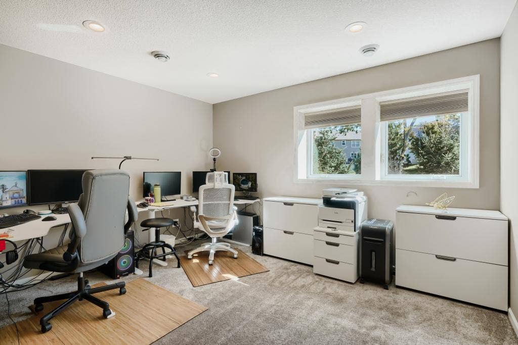 5915 Edgewater Dr - MLS Sized - 025 - 25 Bedroom.jpg