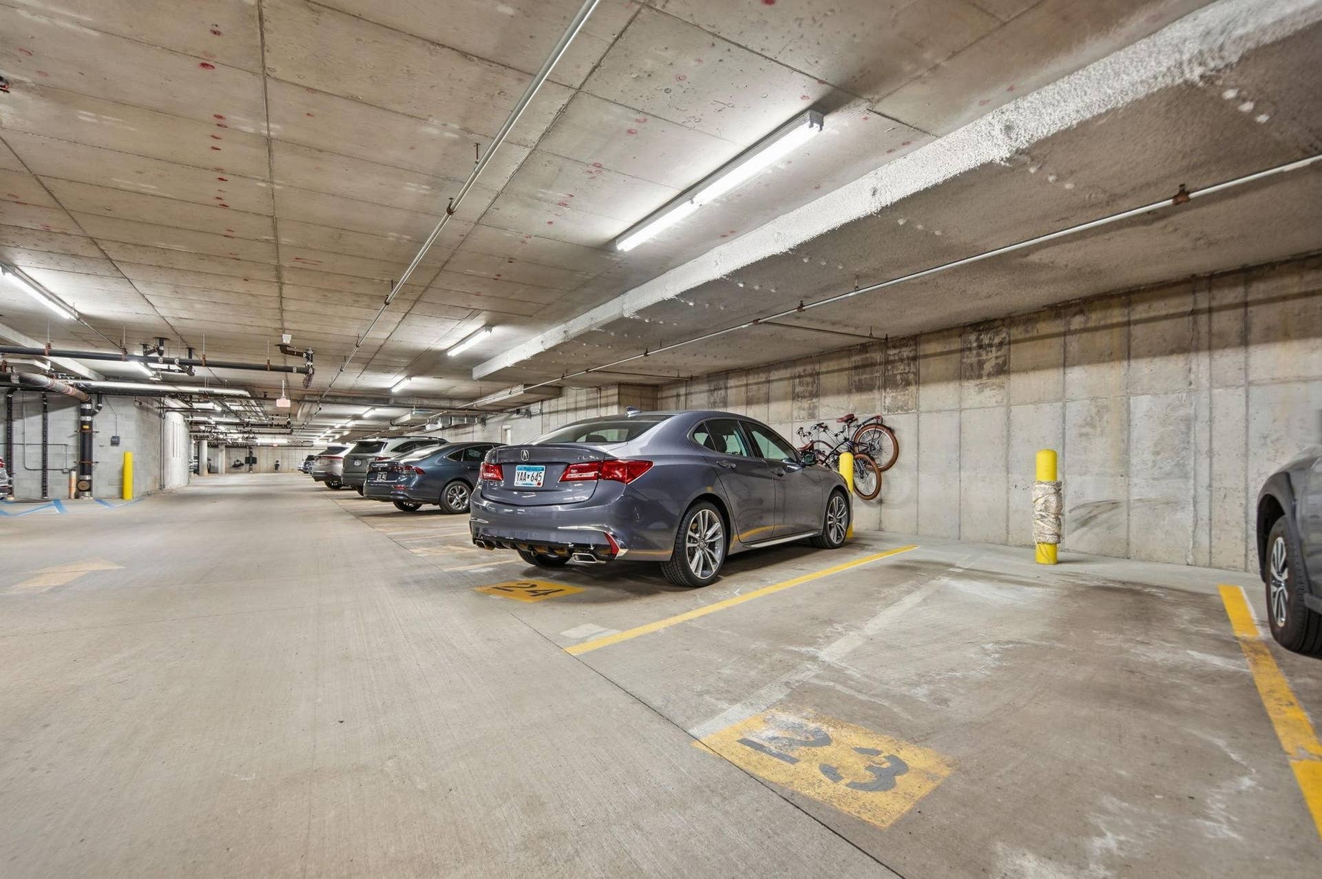 Parking stall
