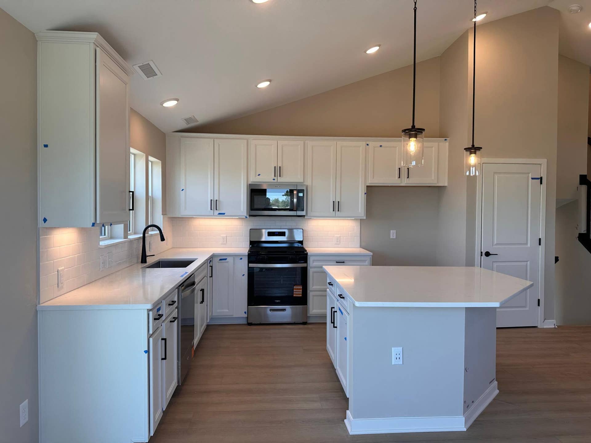1649 Lund Way, Shakopee, MN 55379 Kitchen