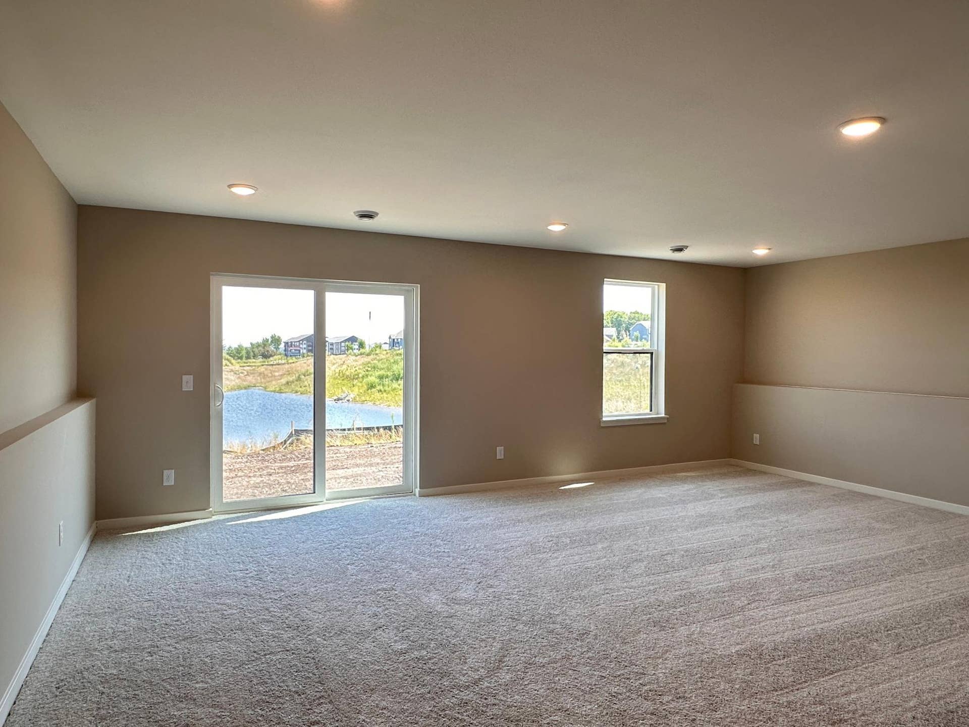 1649 Lund Way, Shakopee, MN 55379 Walkout Finished Basement