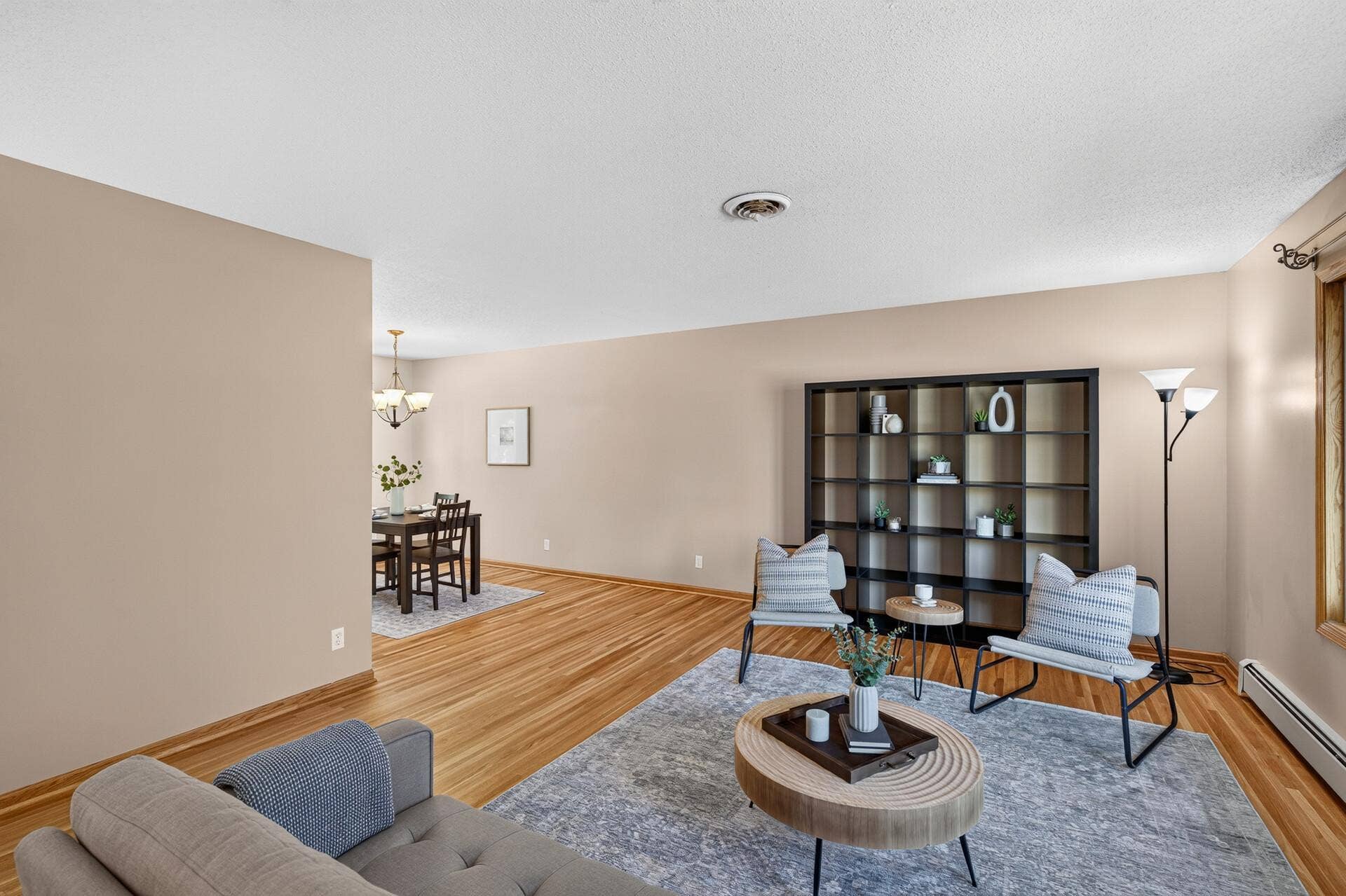 59_11213_River_Hills4 (1)_mls.jpg